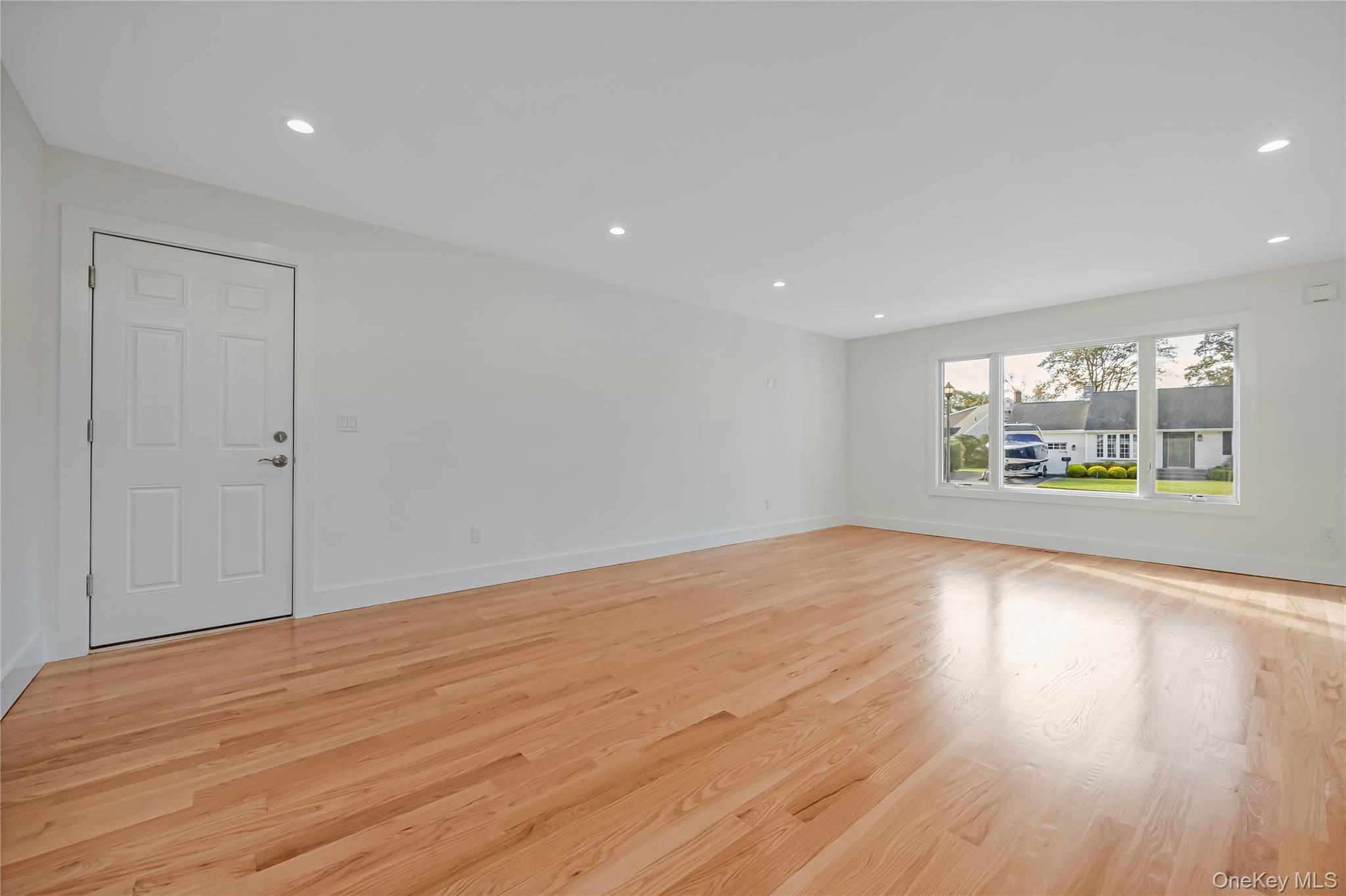 985 Douglas Avenue, Wantagh, NY 11793