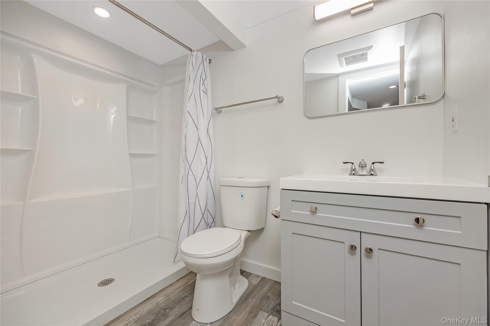 985 Douglas Avenue, Wantagh, NY 11793