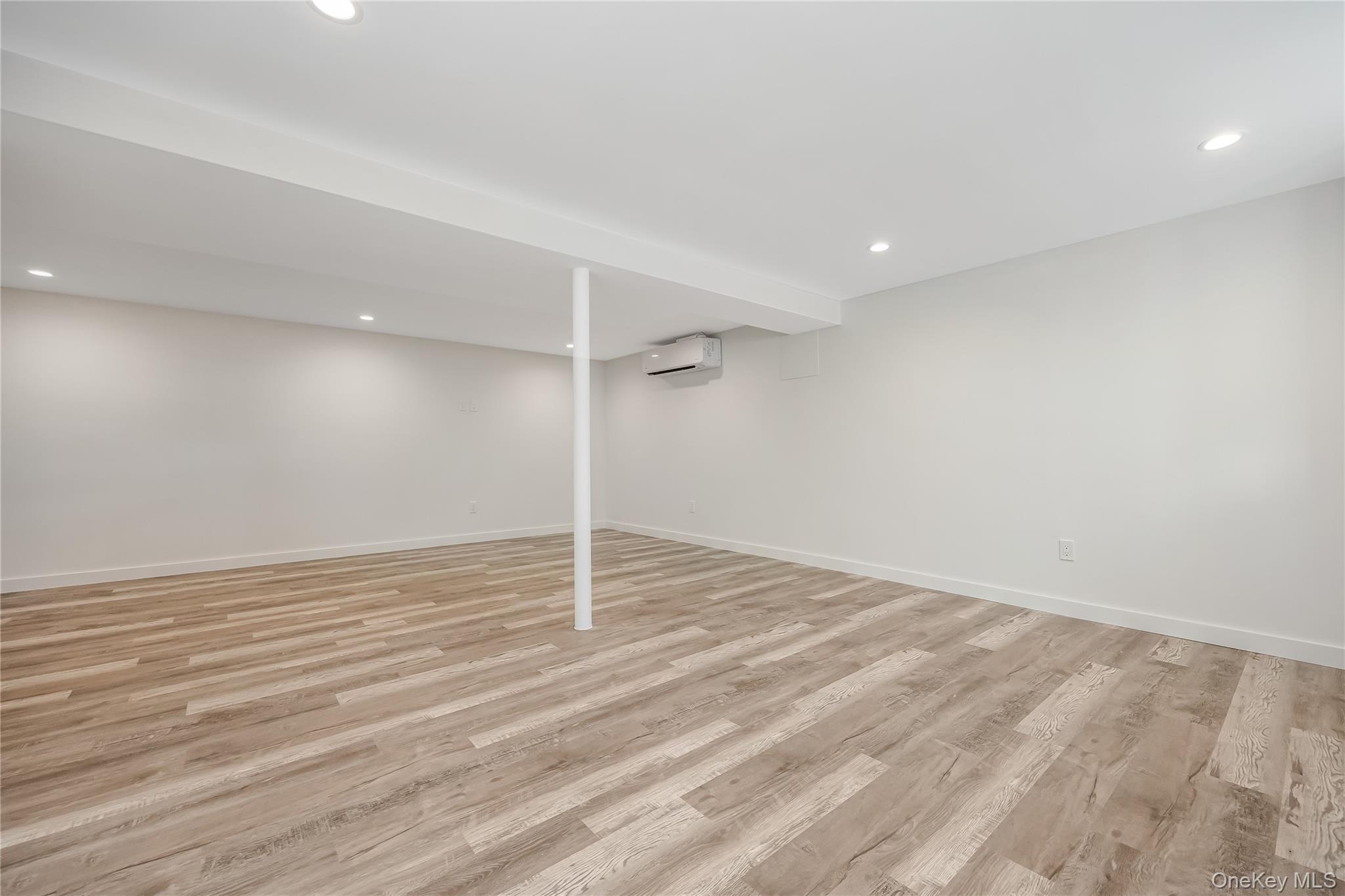 985 Douglas Avenue, Wantagh, NY 11793