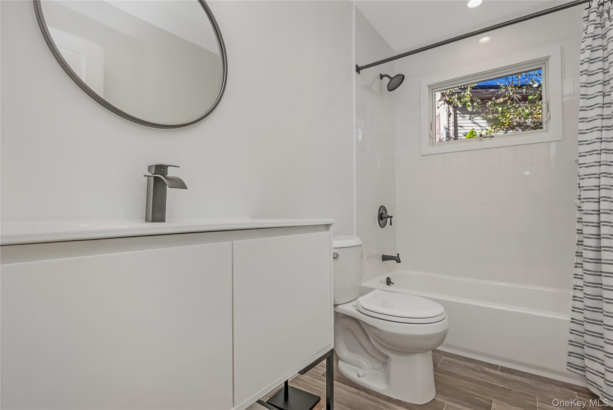 985 Douglas Avenue, Wantagh, NY 11793