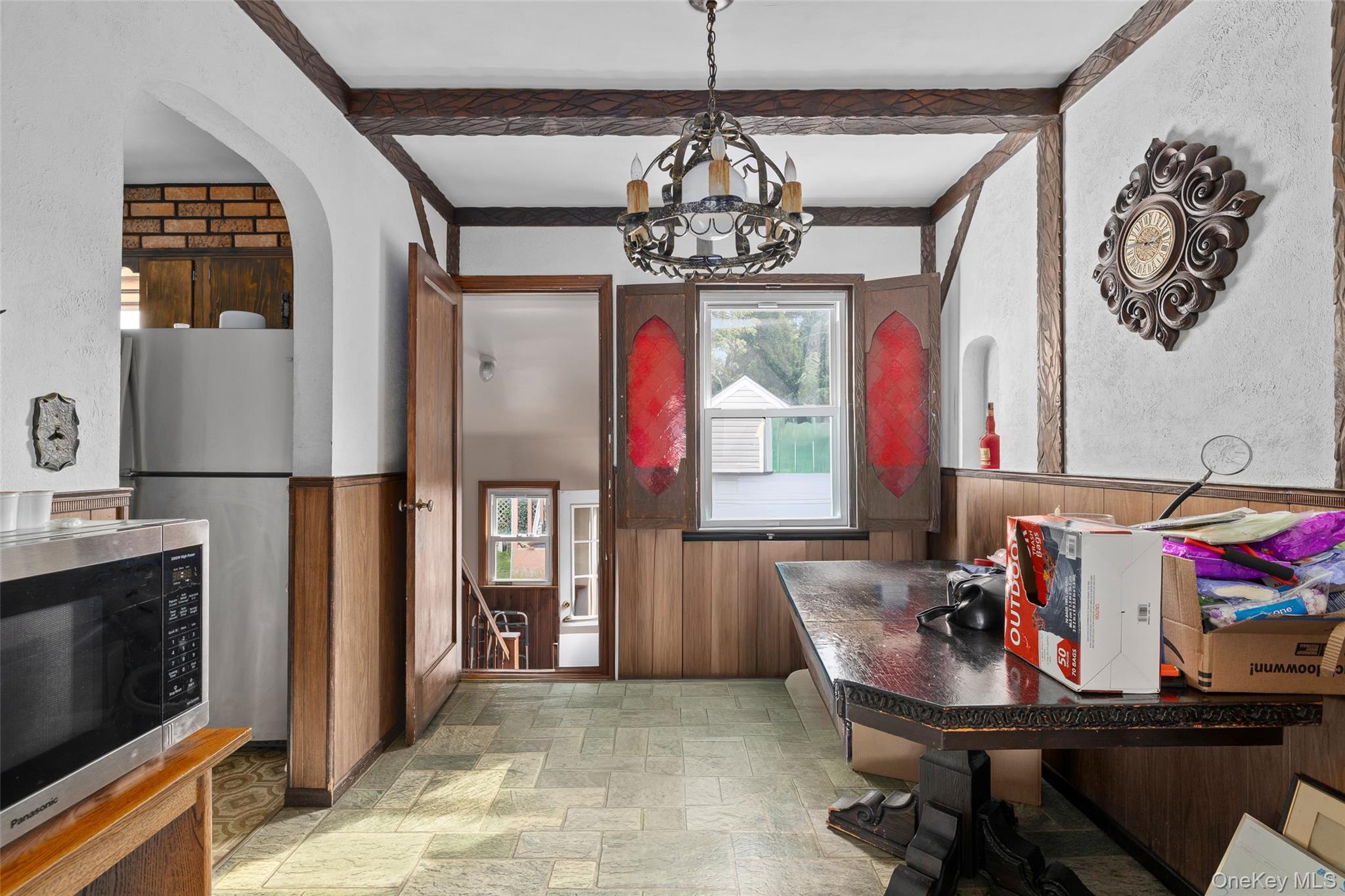 2975 Oceanside Road, Oceanside, NY 11572