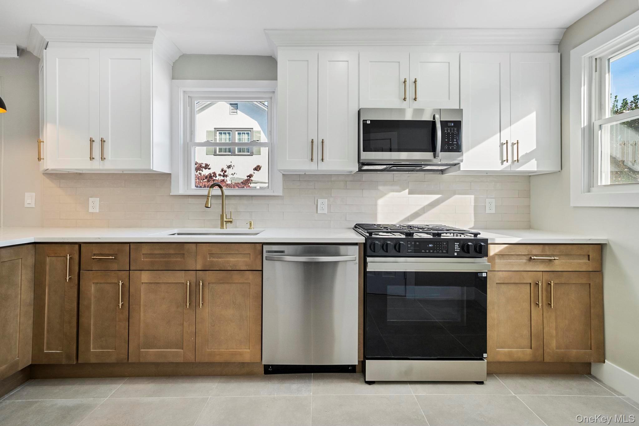 36 New York Avenue, Freeport, NY 11520