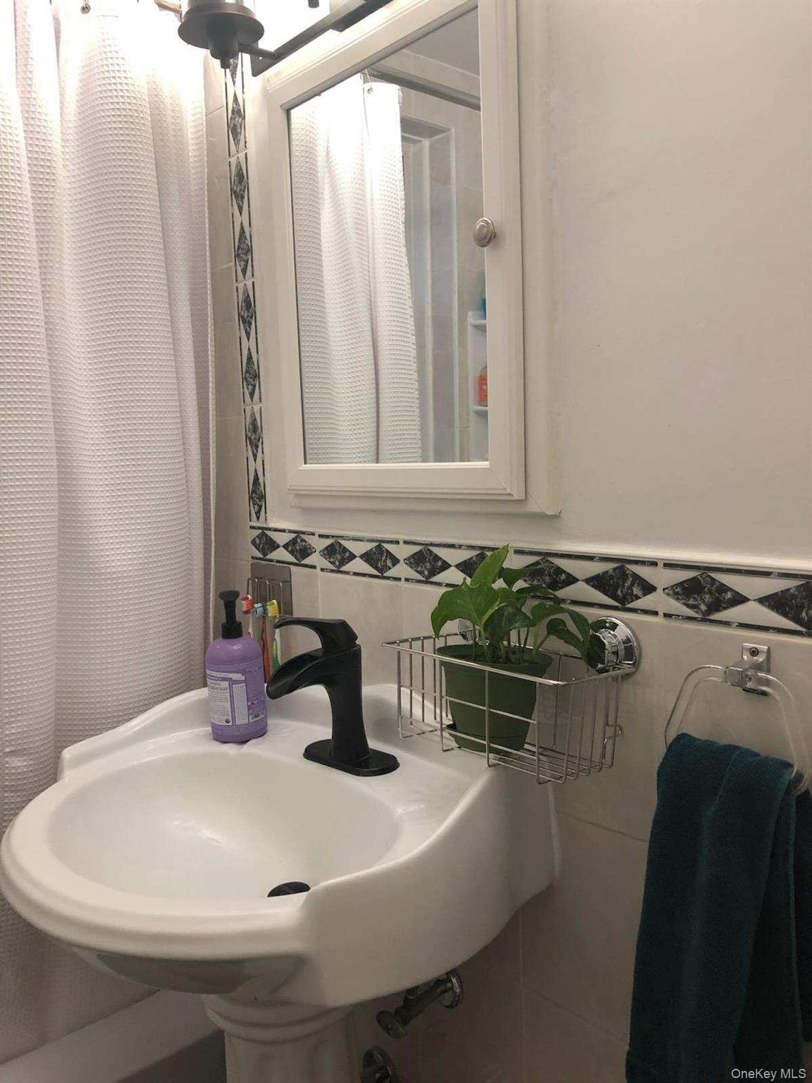 3176 Decatur Avenue # 2H, Bronx, NY 10467