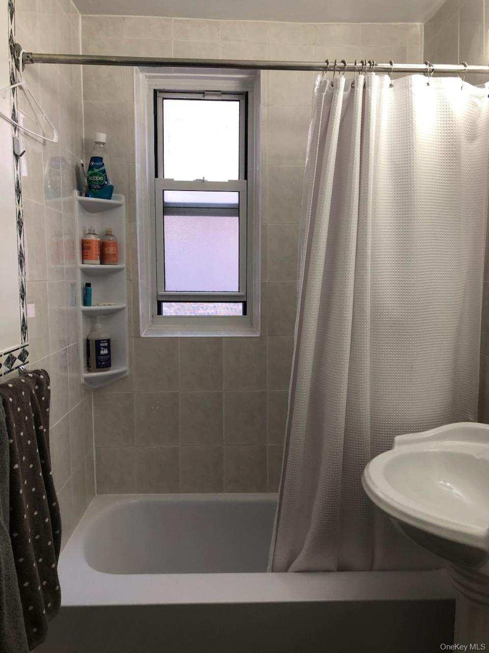 3176 Decatur Avenue # 2H, Bronx, NY 10467