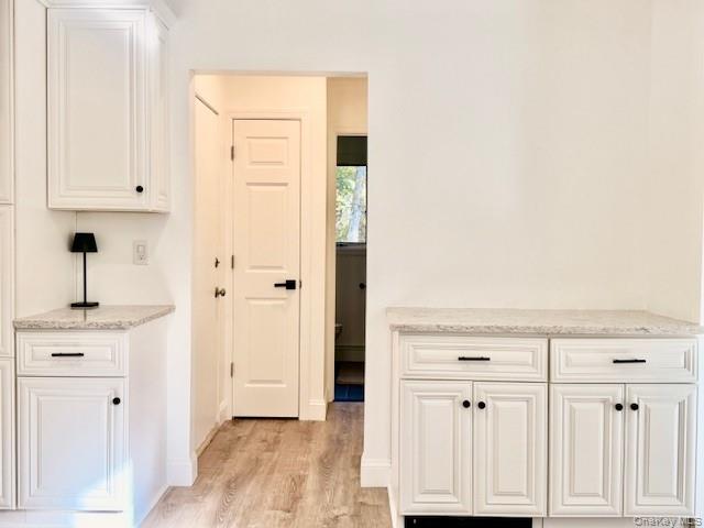 8 Fox Hollow Lane, Ridge, NY 11961