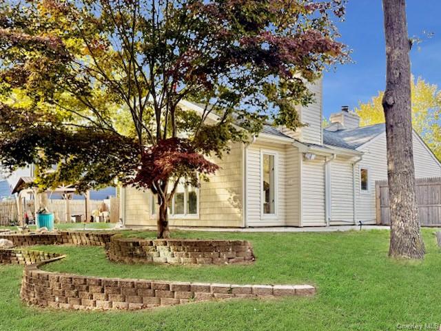 8 Fox Hollow Lane, Ridge, NY 11961