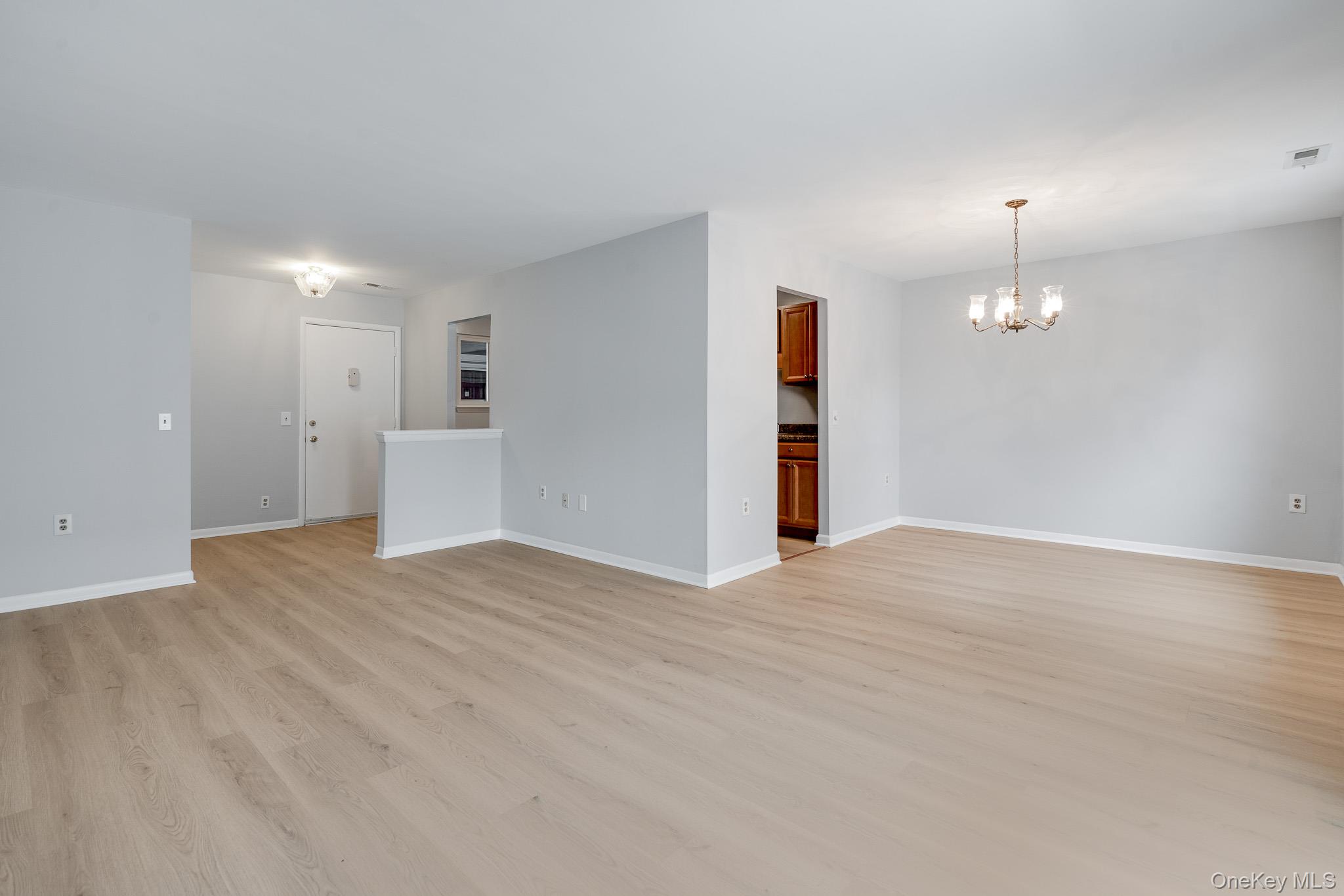 902 Commons Way # F, Fishkill, NY 12524