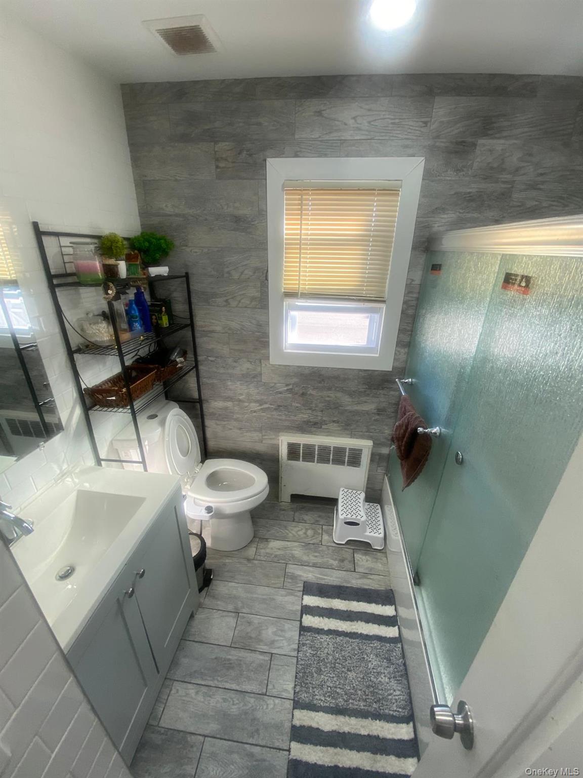 1452 Peters Boulevard, Bay Shore, NY 11706