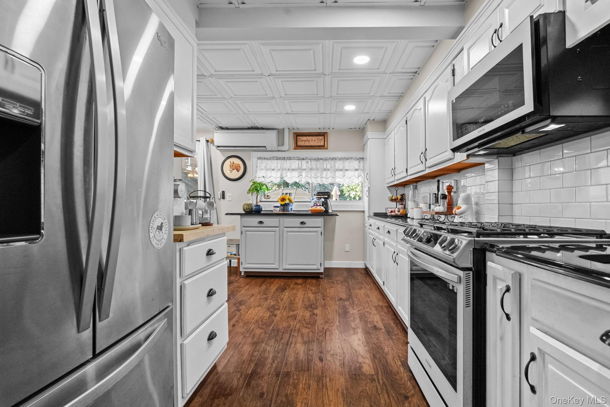 3210 Country Club Road, Bronx, NY 10465