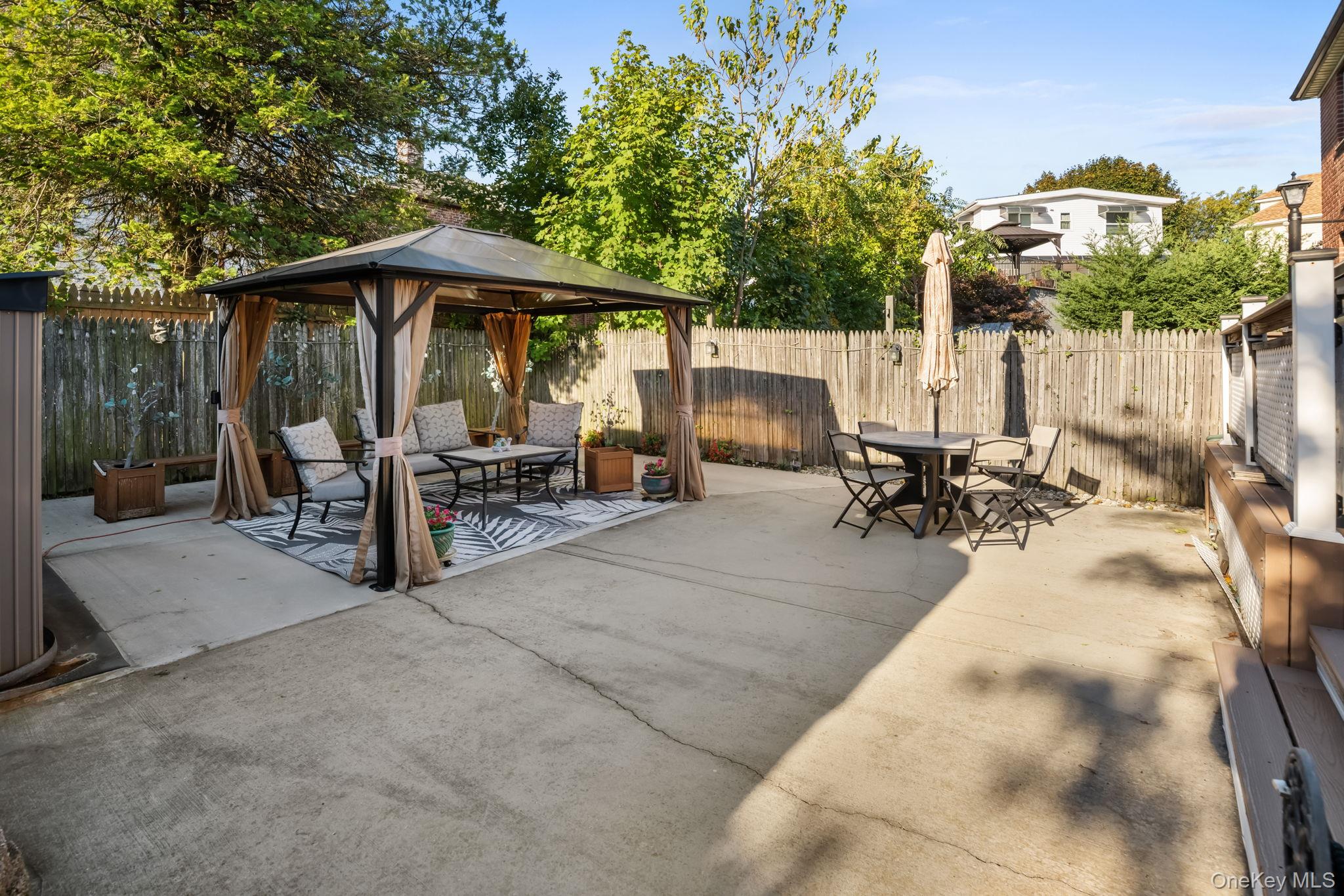 3210 Country Club Road, Bronx, NY 10465