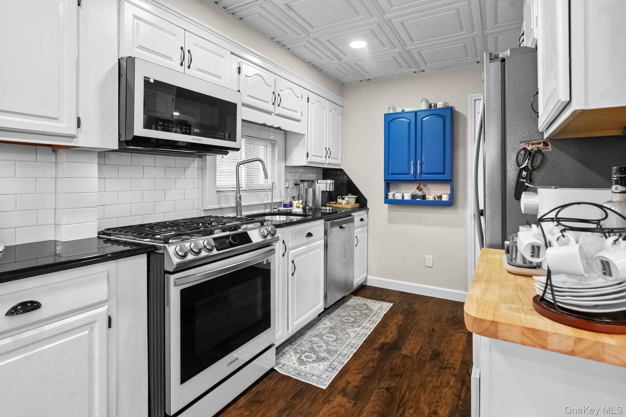 3210 Country Club Road, Bronx, NY 10465