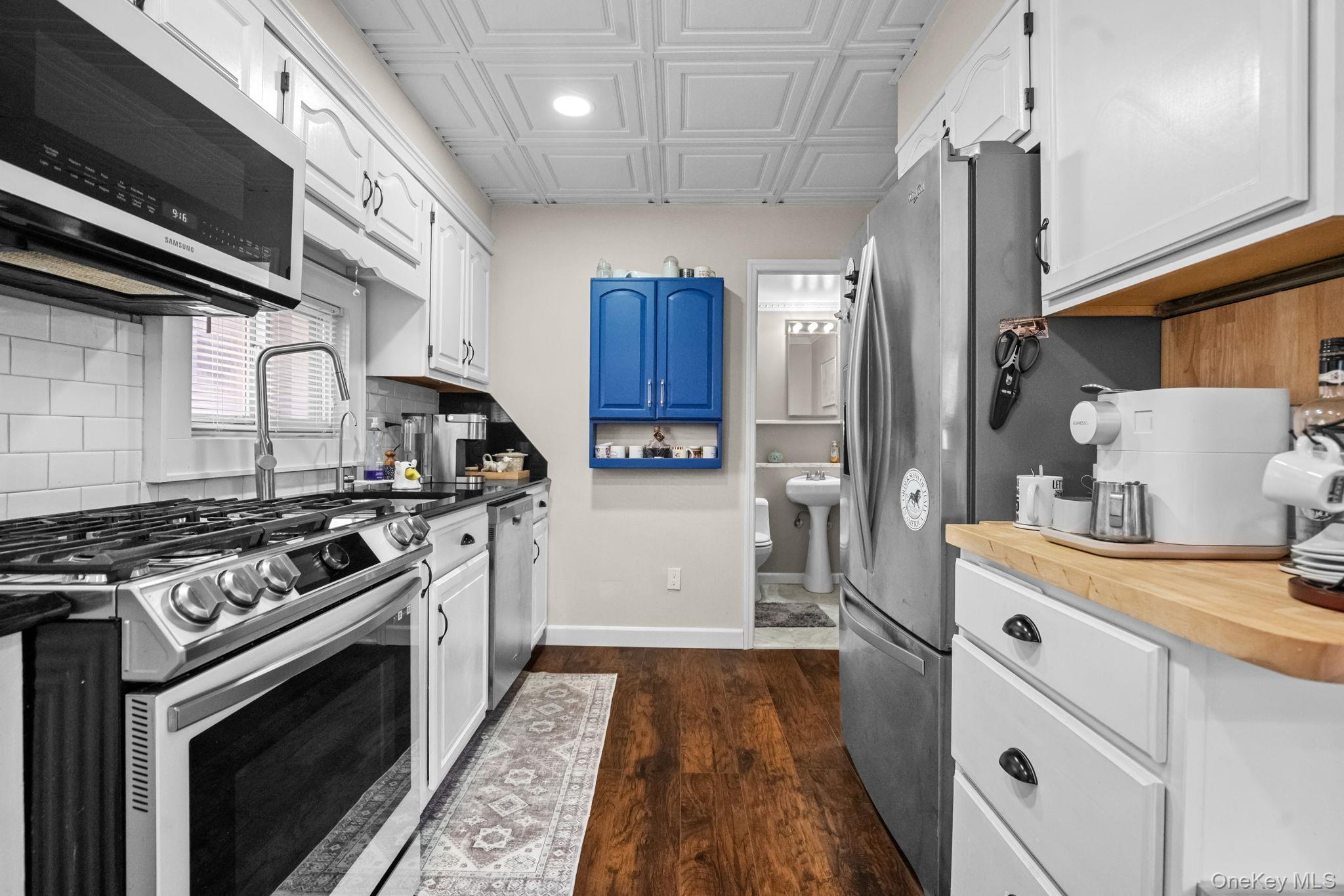 3210 Country Club Road, Bronx, NY 10465