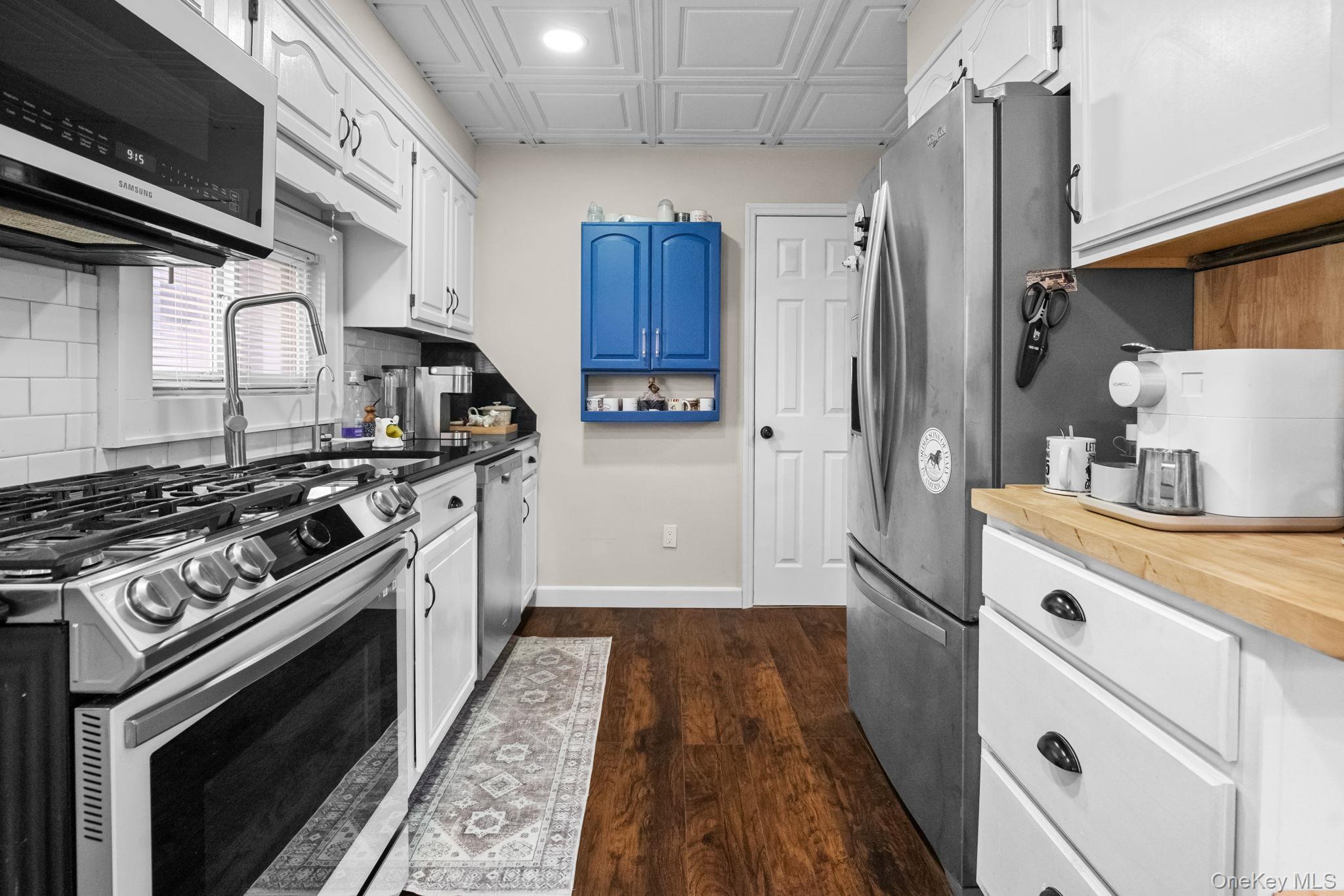 3210 Country Club Road, Bronx, NY 10465