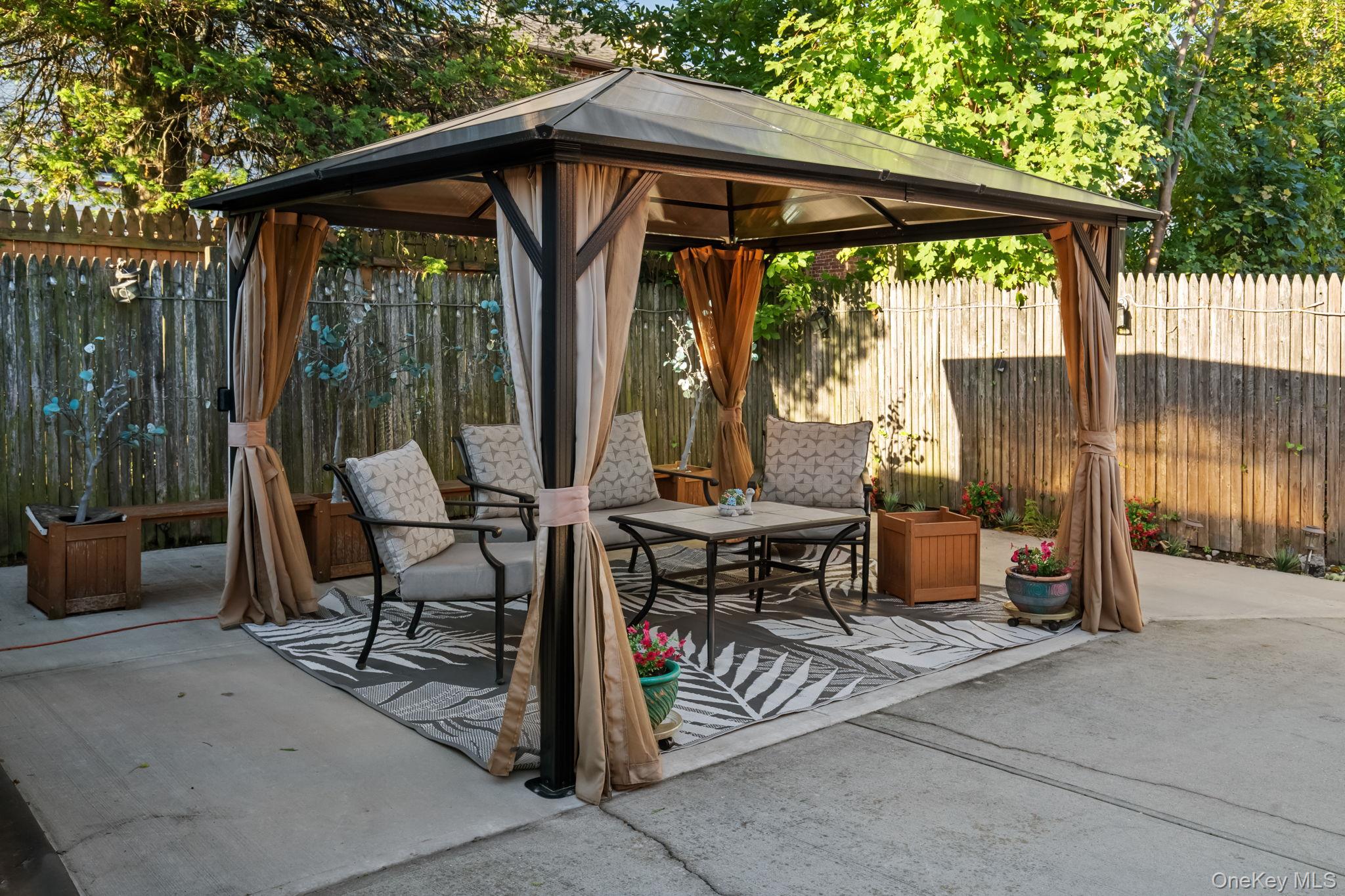 3210 Country Club Road, Bronx, NY 10465