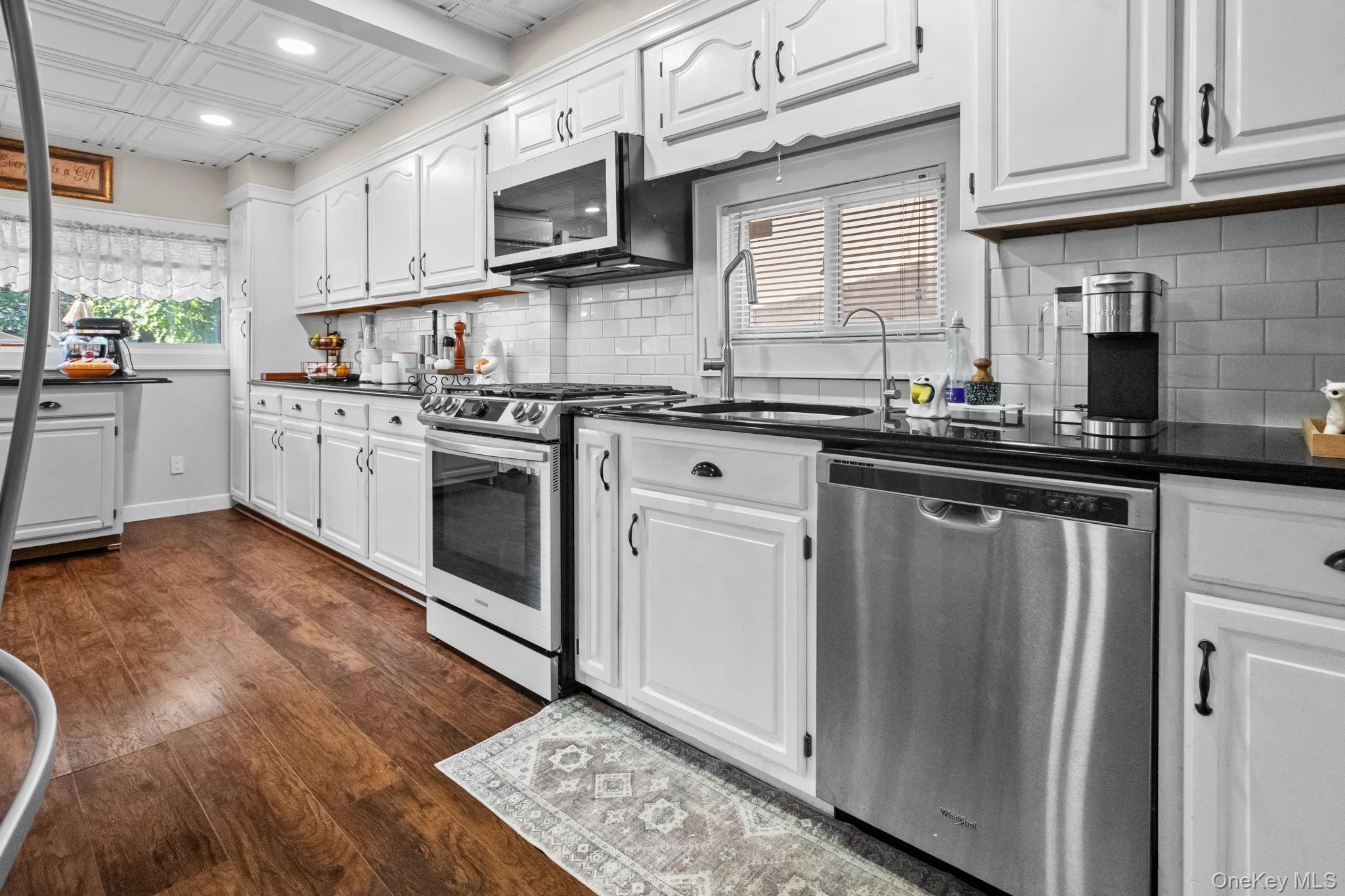 3210 Country Club Road, Bronx, NY 10465