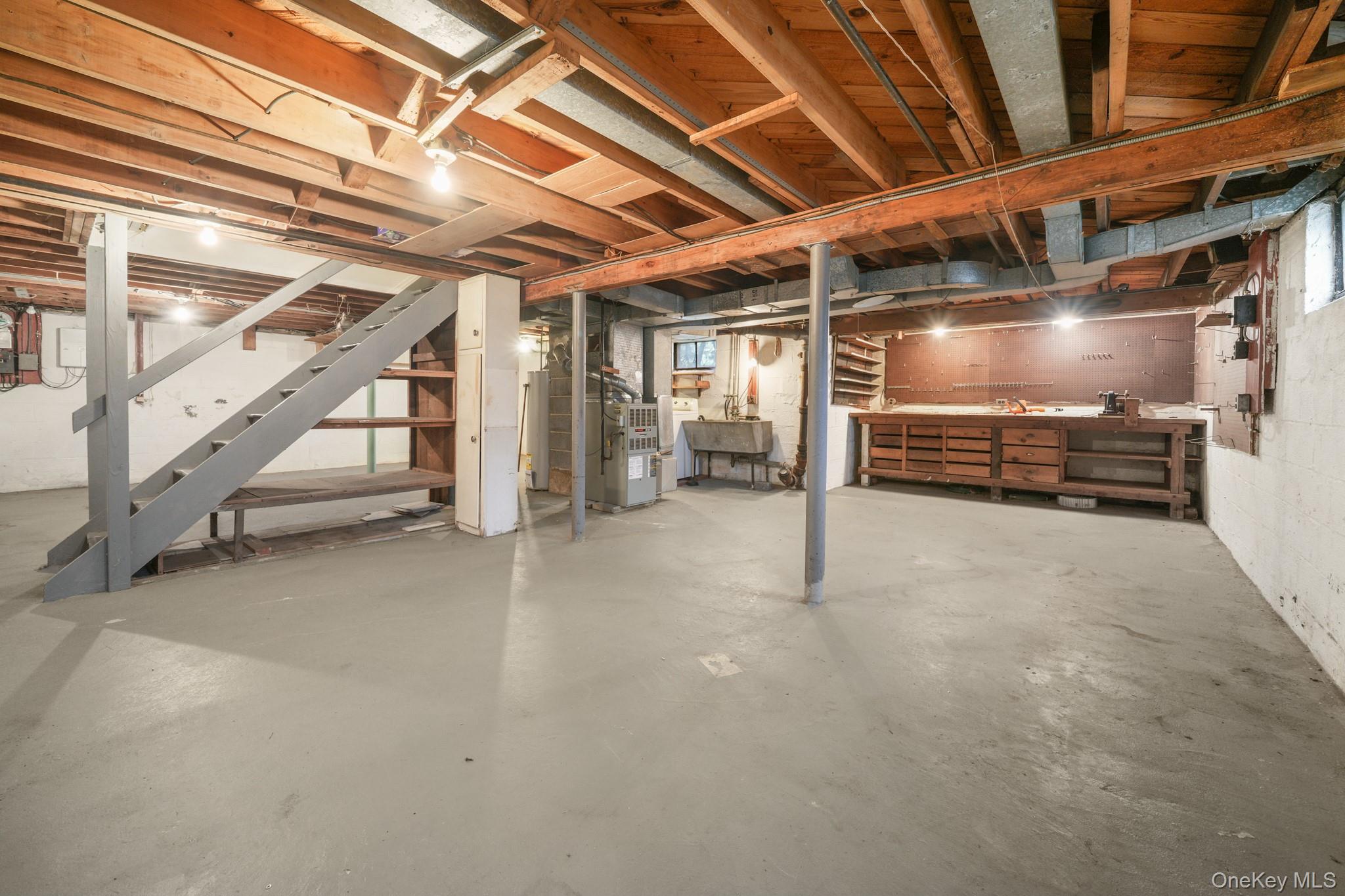 6 Lombardi Road, Pearl River, NY 10965