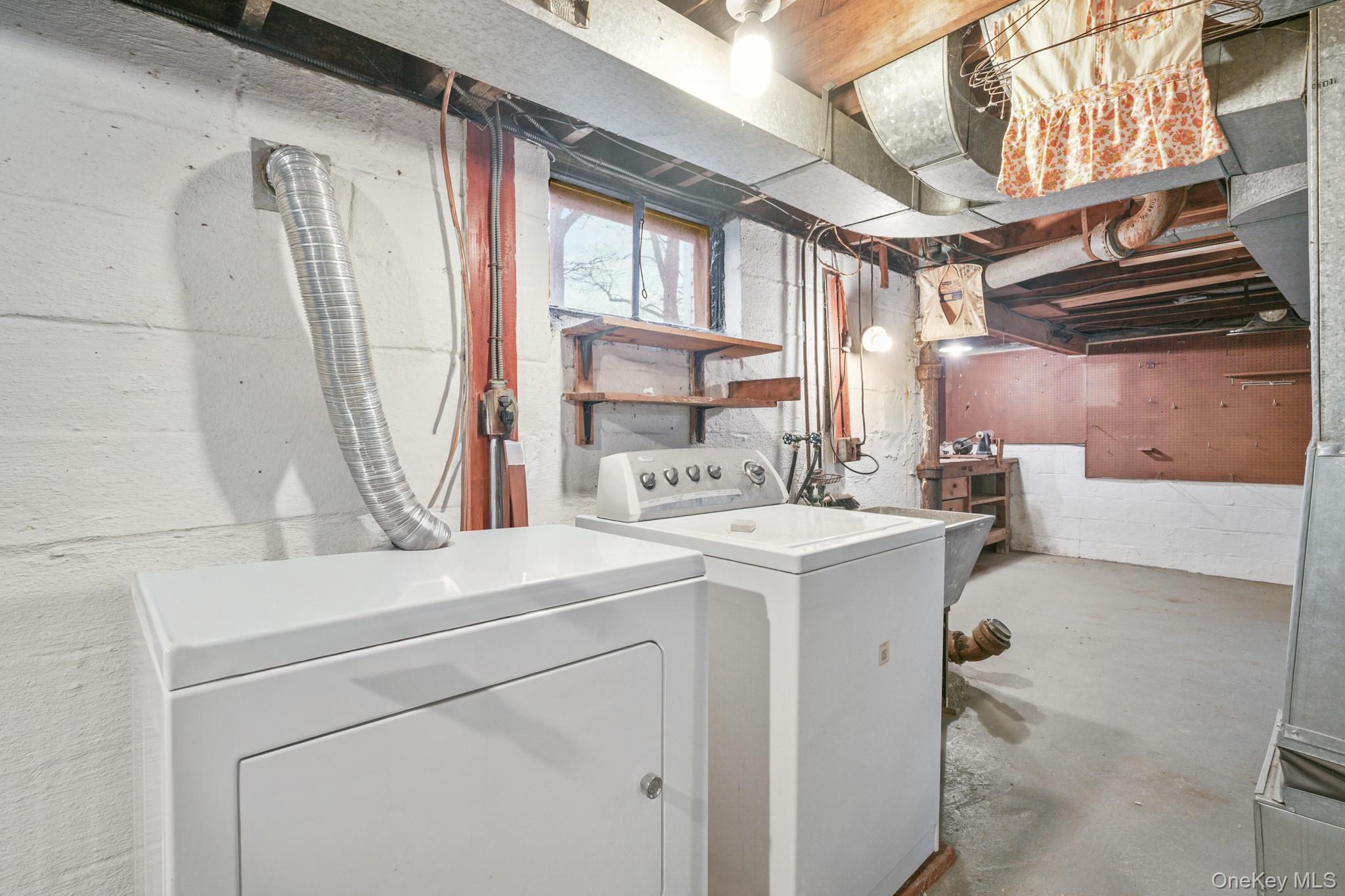 6 Lombardi Road, Pearl River, NY 10965