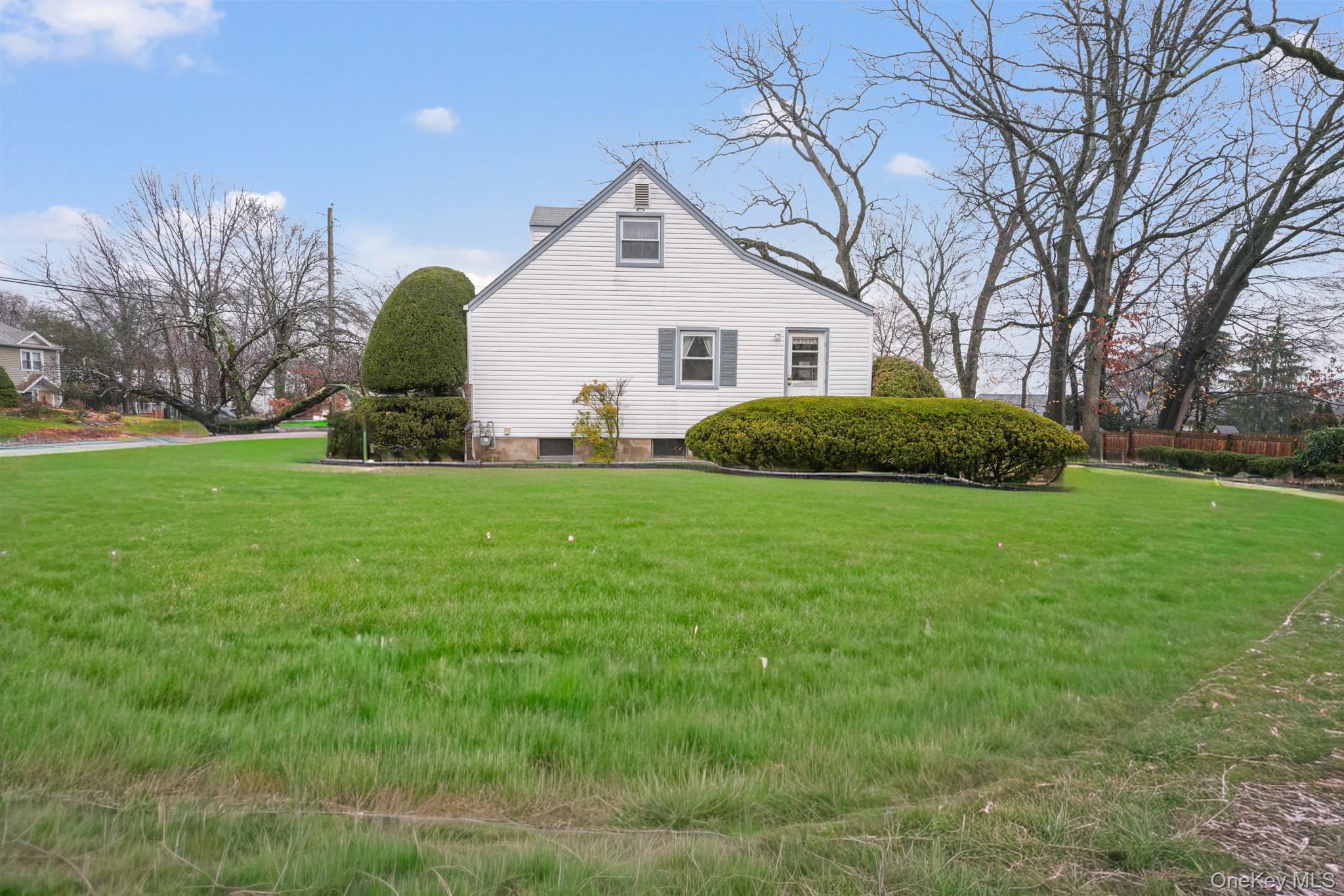 6 Lombardi Road, Pearl River, NY 10965