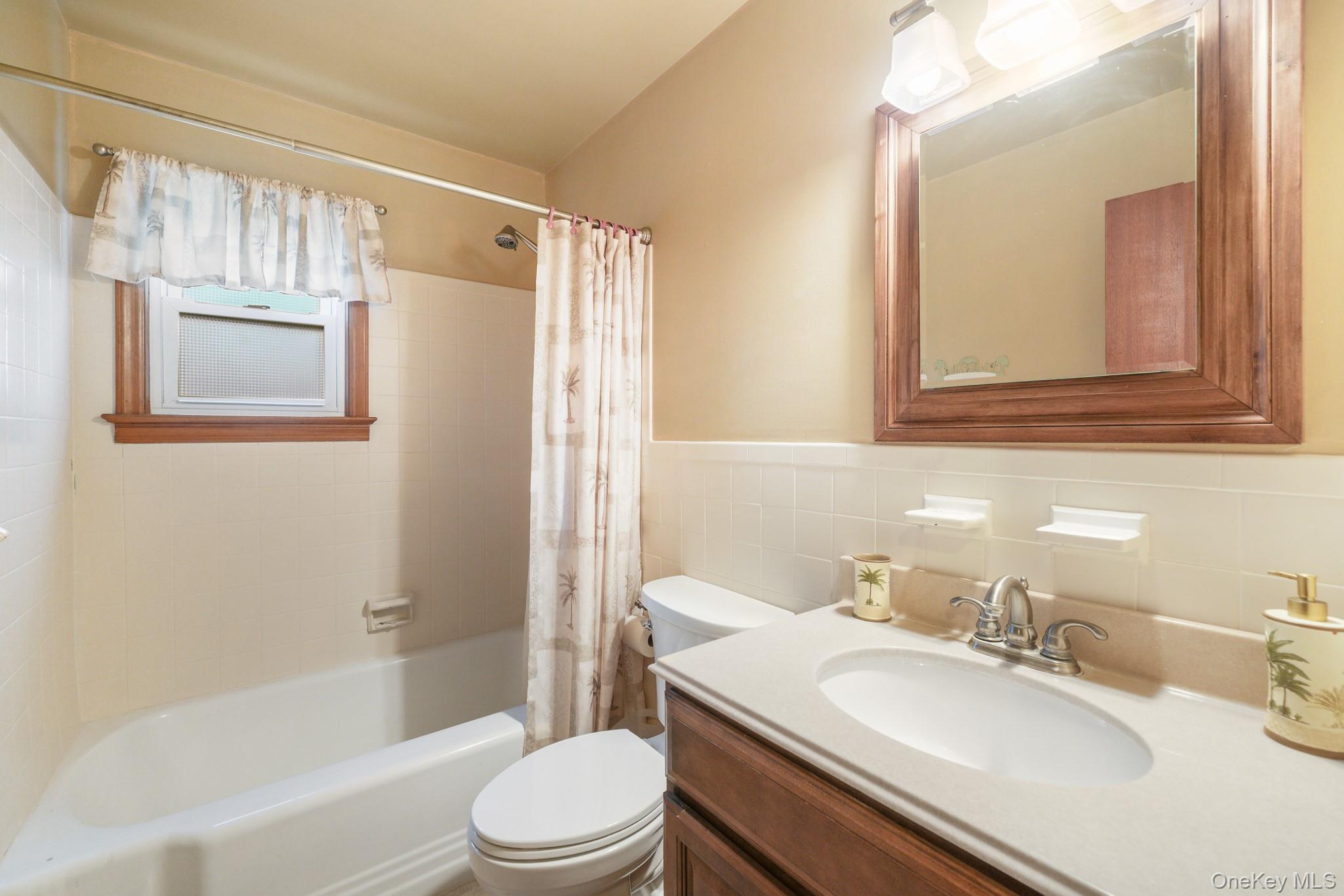 6 Lombardi Road, Pearl River, NY 10965