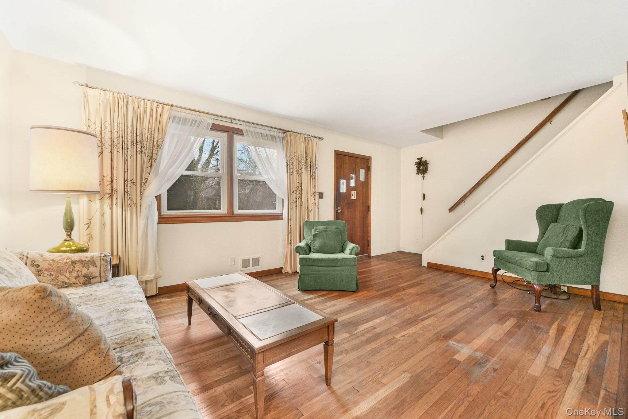 6 Lombardi Road, Pearl River, NY 10965