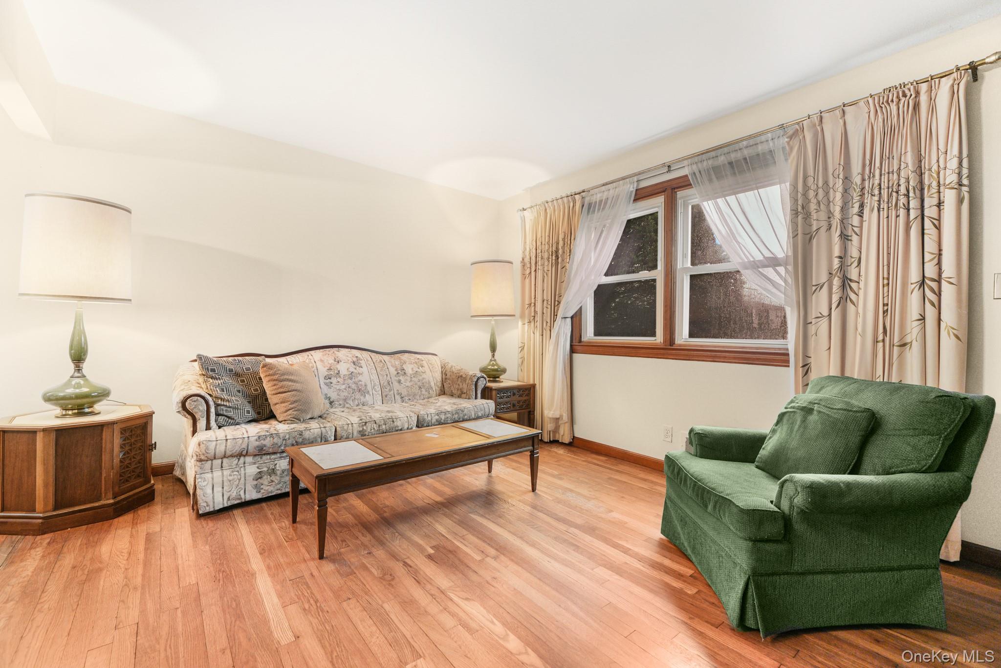 6 Lombardi Road, Pearl River, NY 10965