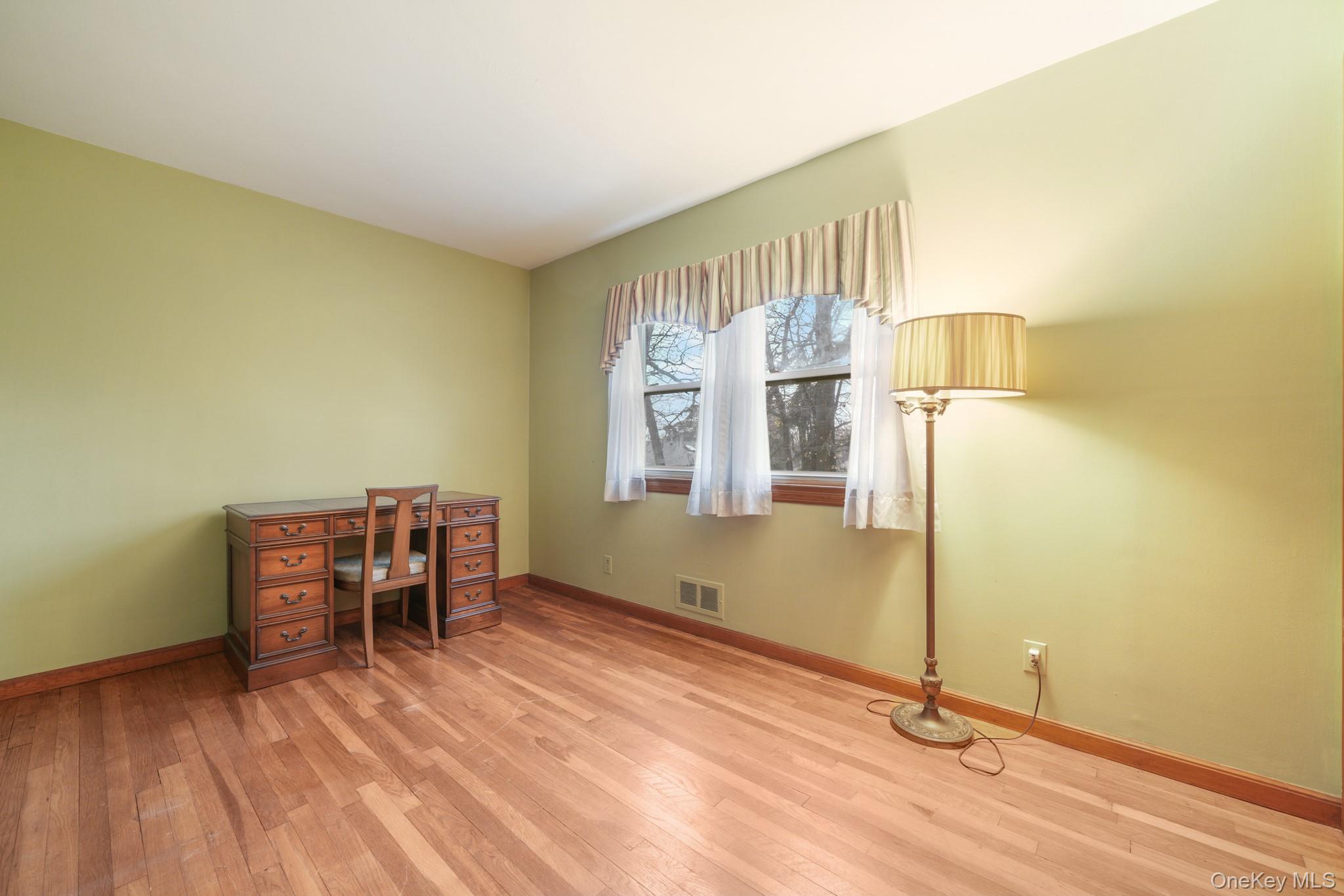 6 Lombardi Road, Pearl River, NY 10965