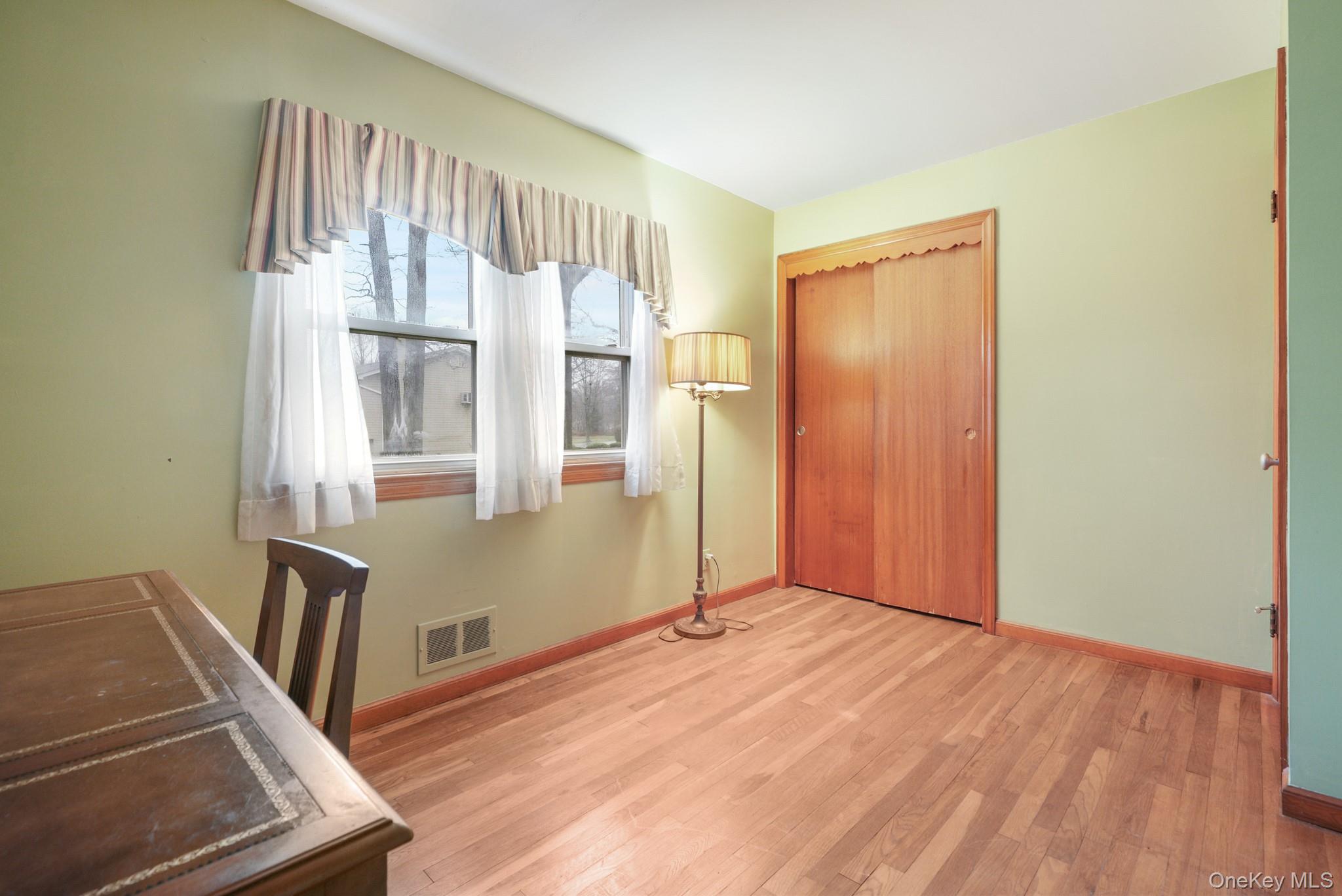 6 Lombardi Road, Pearl River, NY 10965