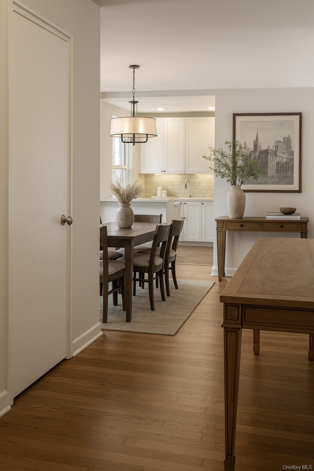 7 Edwards # 2G, Roslyn Heights, NY 11577