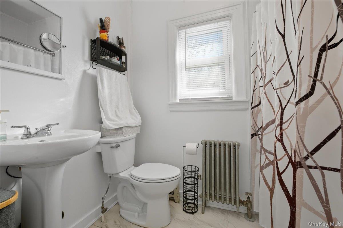 430 W Walnut Street, Long Beach, NY 11561