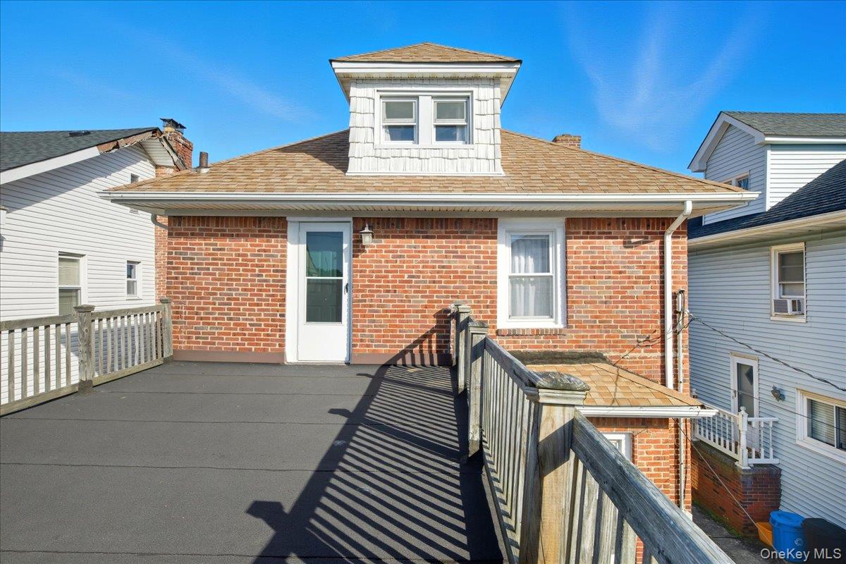 430 W Walnut Street, Long Beach, NY 11561