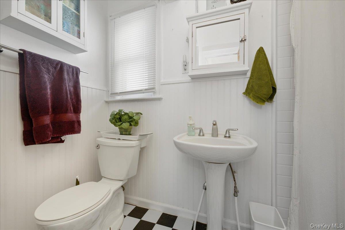 430 W Walnut Street, Long Beach, NY 11561