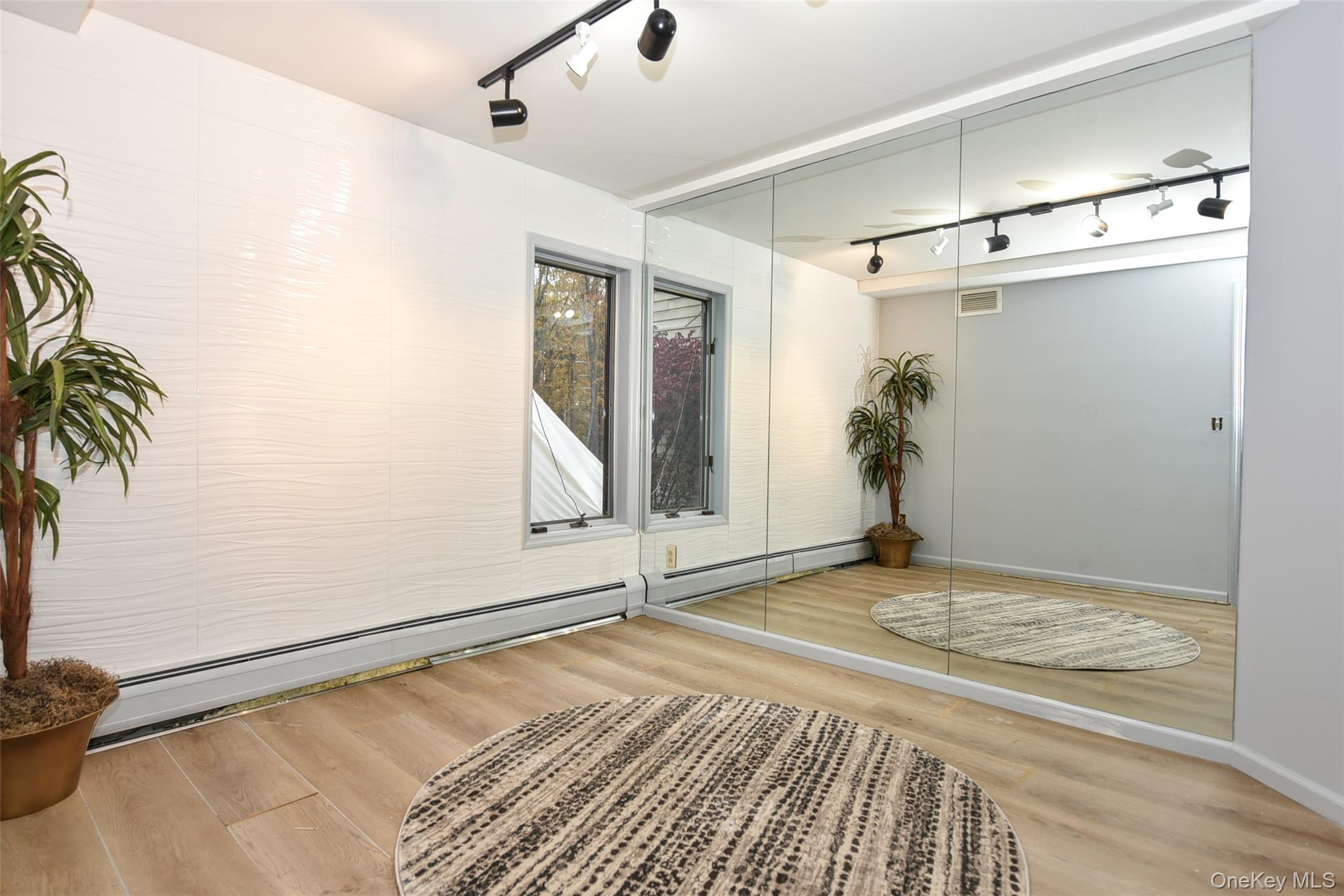 4 Abbey Road, Orangeburg, NY 10962