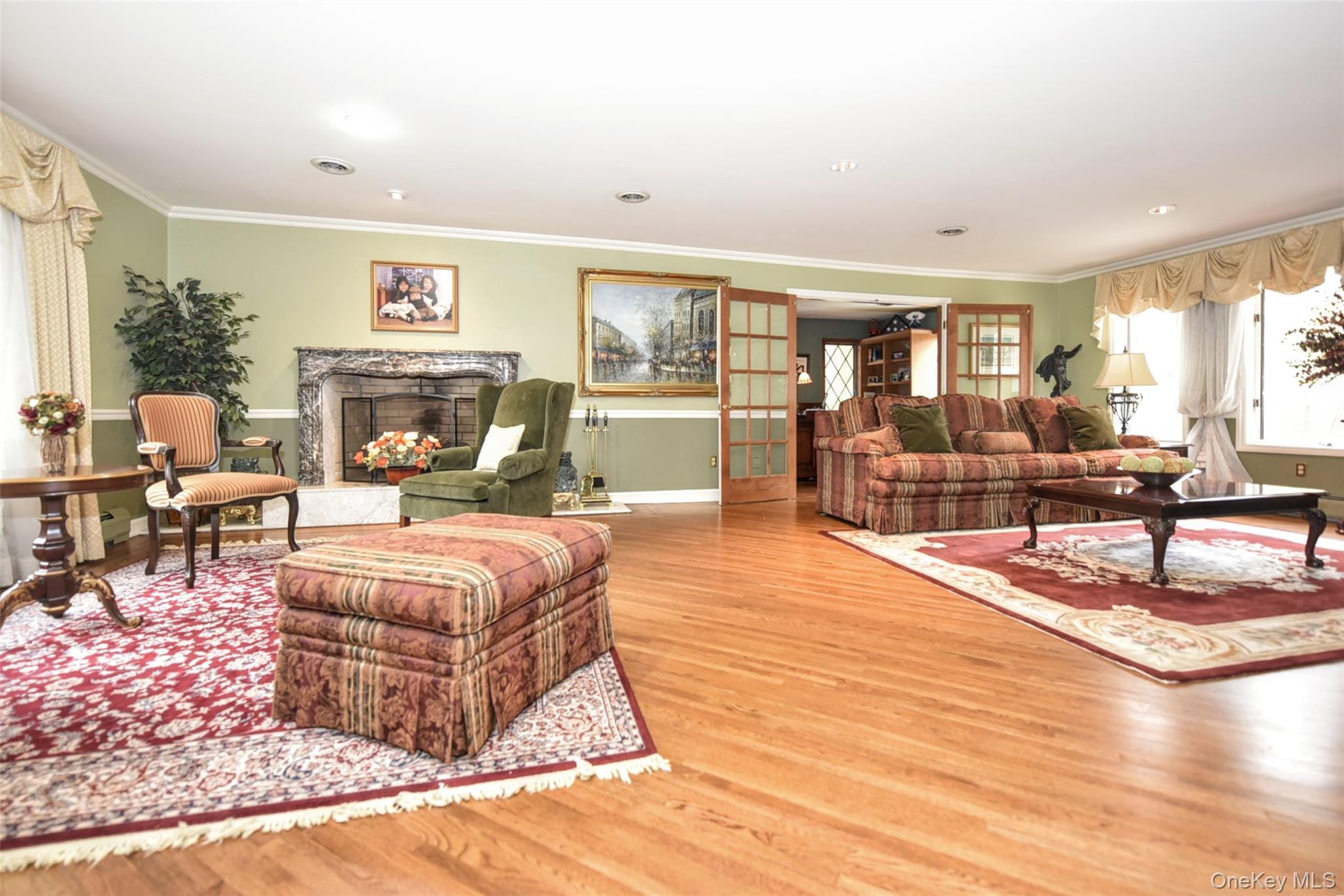 4 Abbey Road, Orangeburg, NY 10962