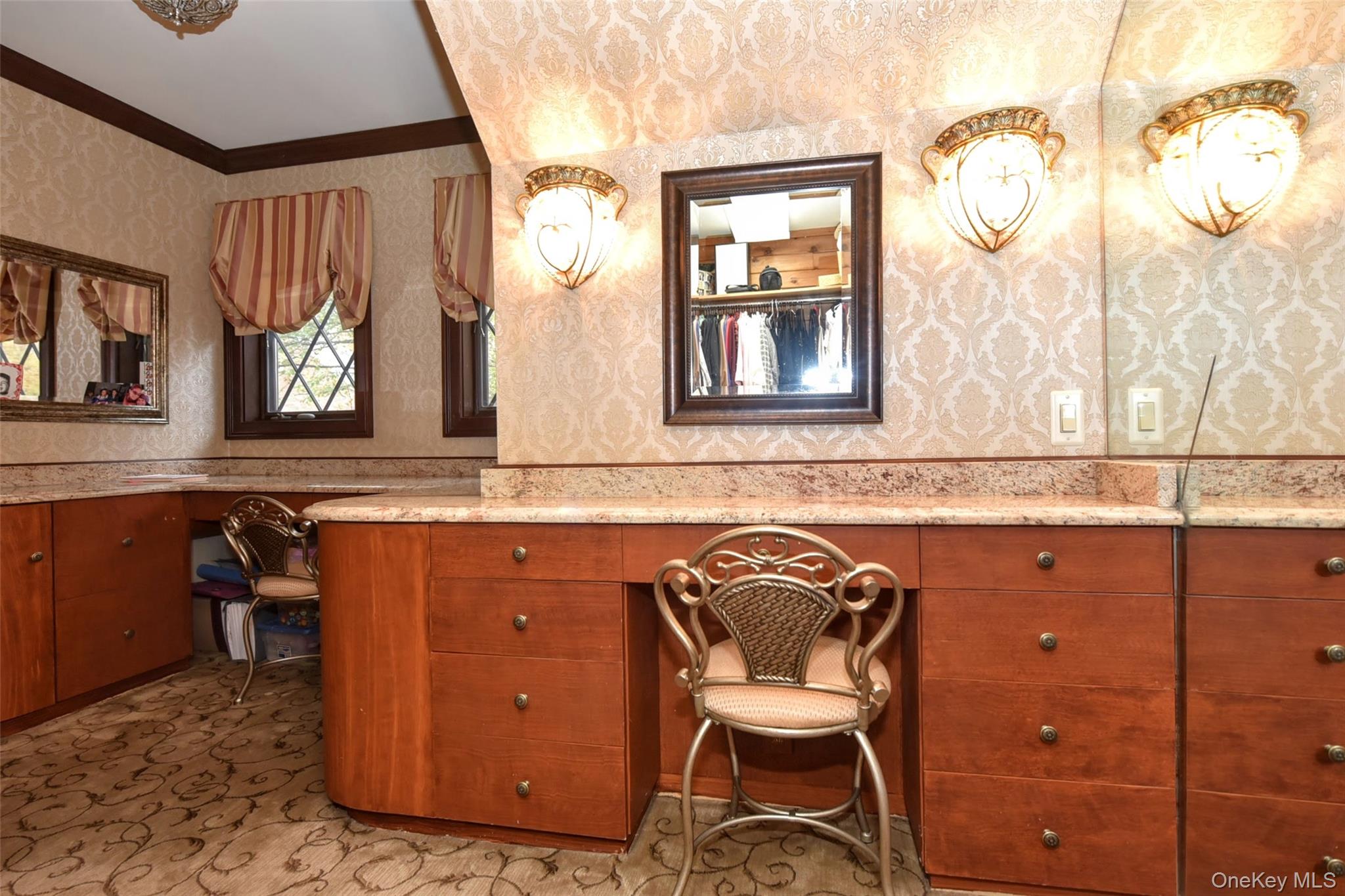 4 Abbey Road, Orangeburg, NY 10962