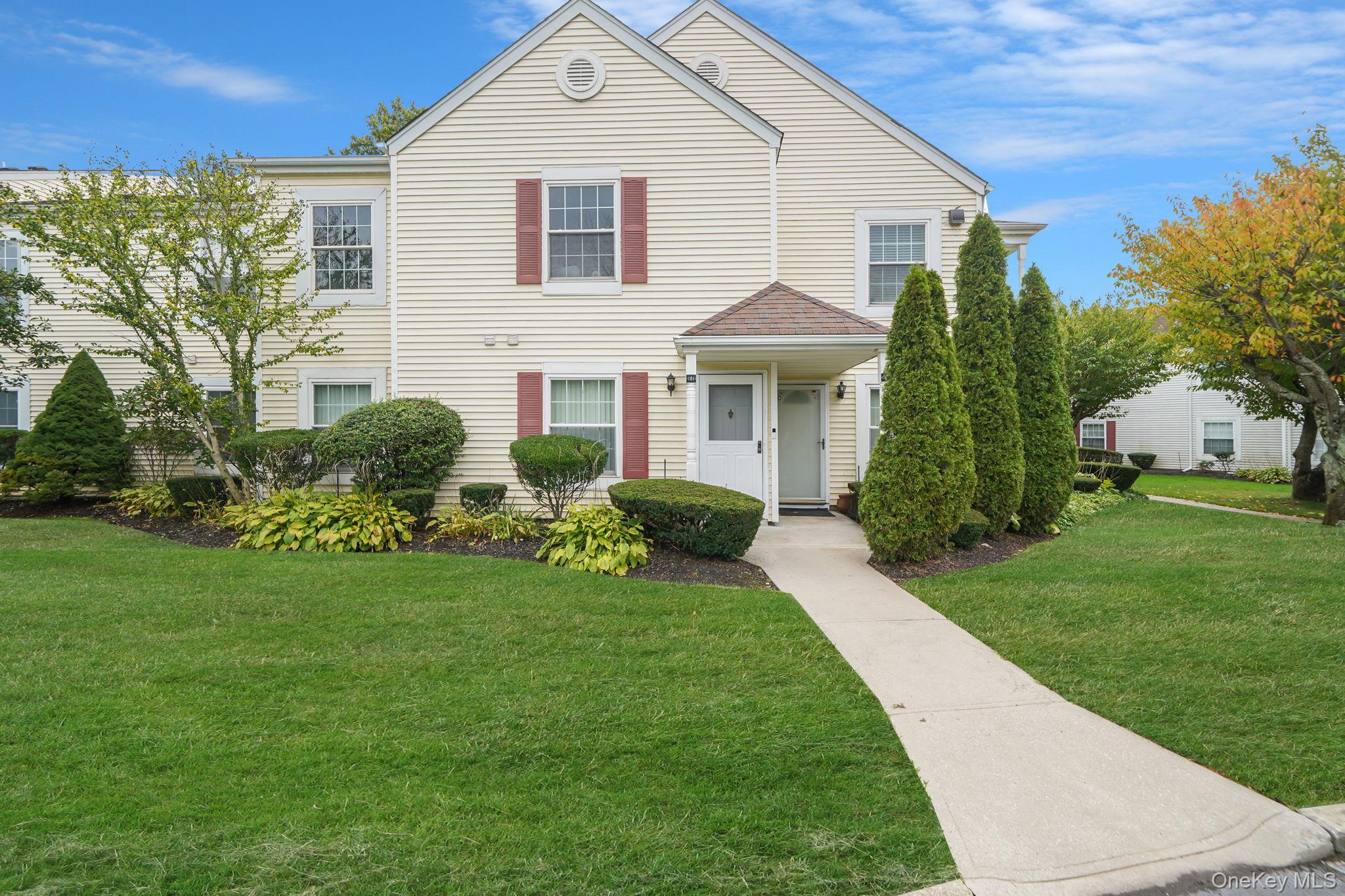 181 Fairview Circle, Middle Island, NY 11953