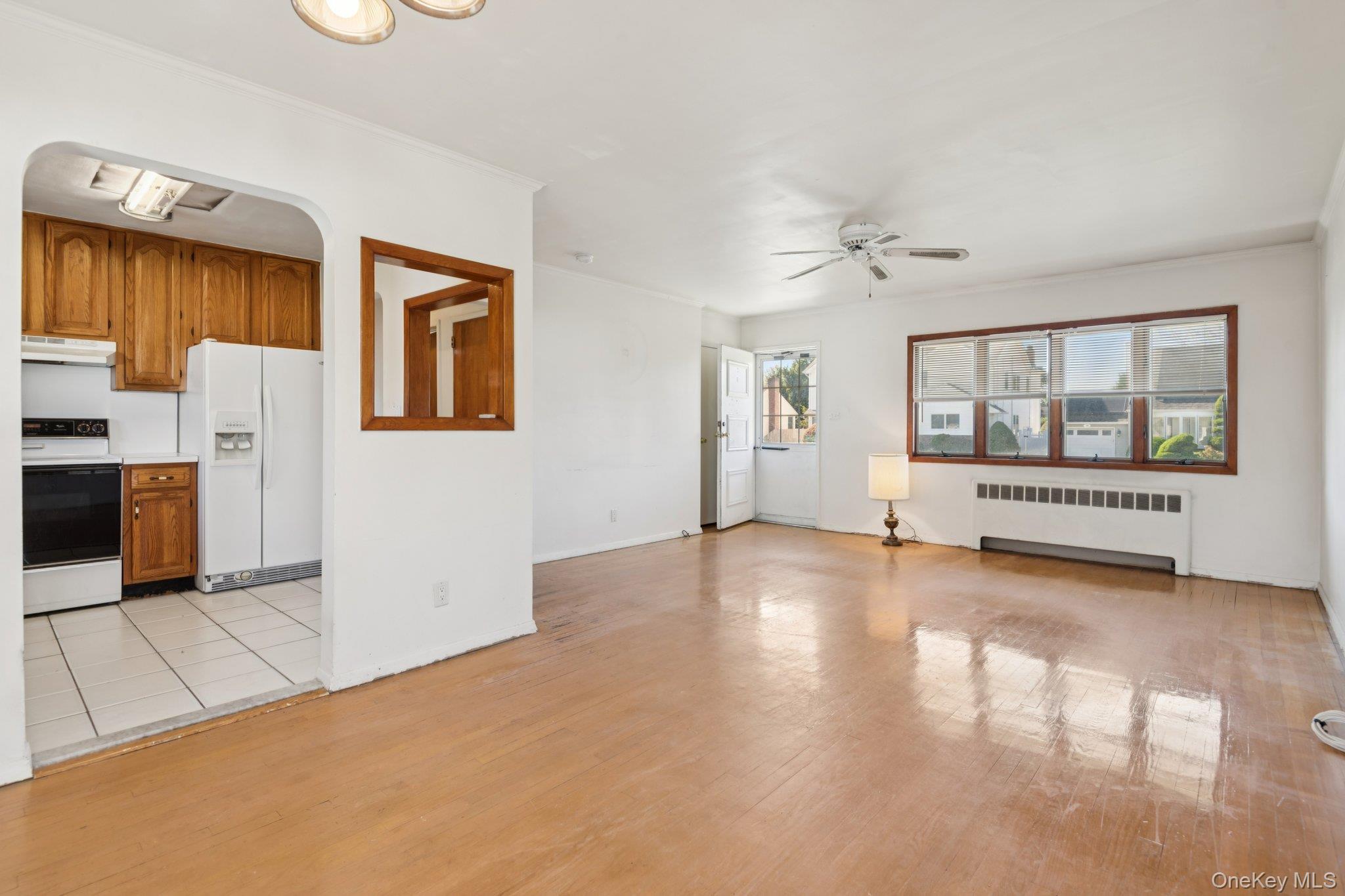 17 Whitman Avenue, Syosset, NY 11791