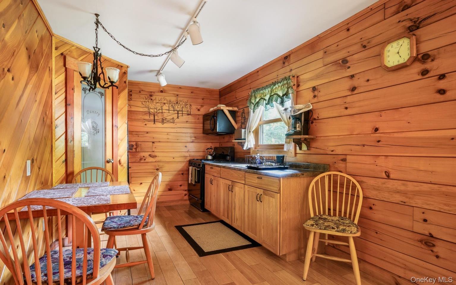 5973 State Route 28, Phoenicia, NY 12464