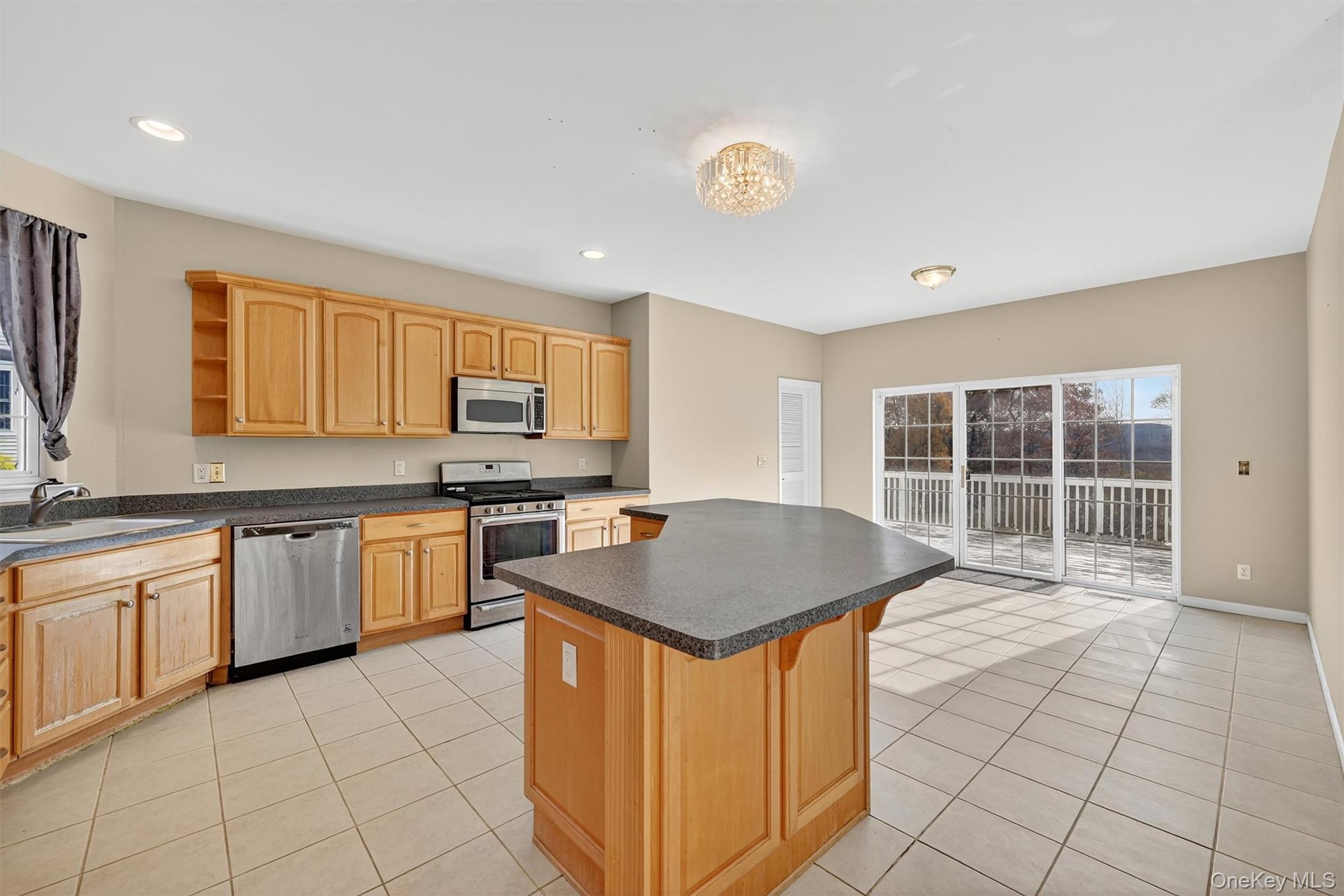 12 Heather Ridge, Highland Mills, NY 10930