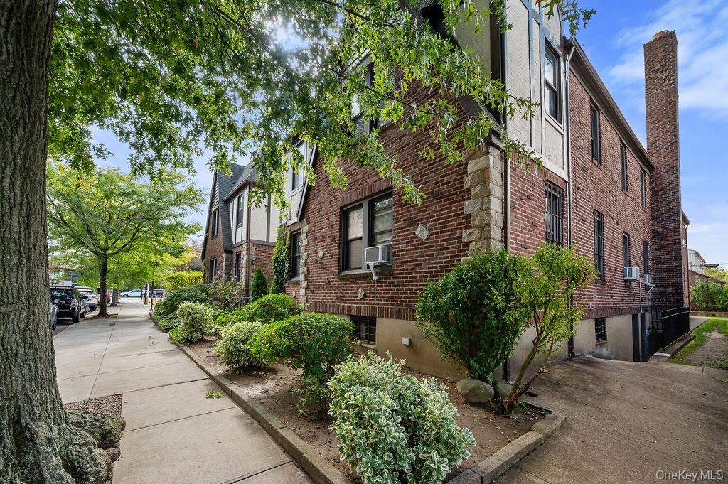 43-24 208th Street, Bayside, NY 11361