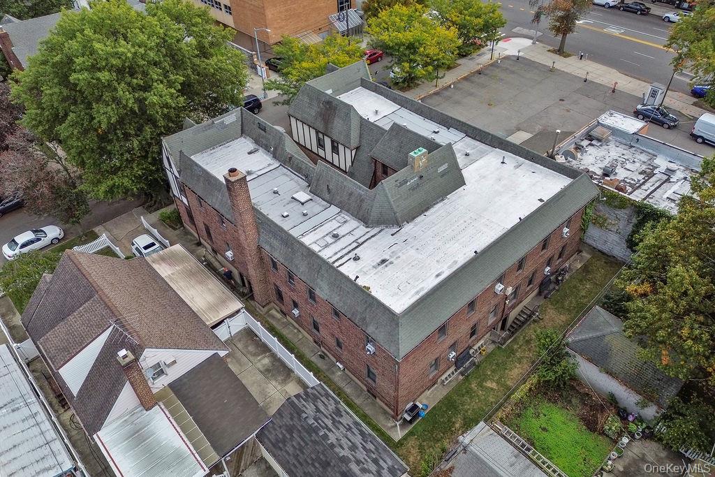 43-24 208th Street, Bayside, NY 11361