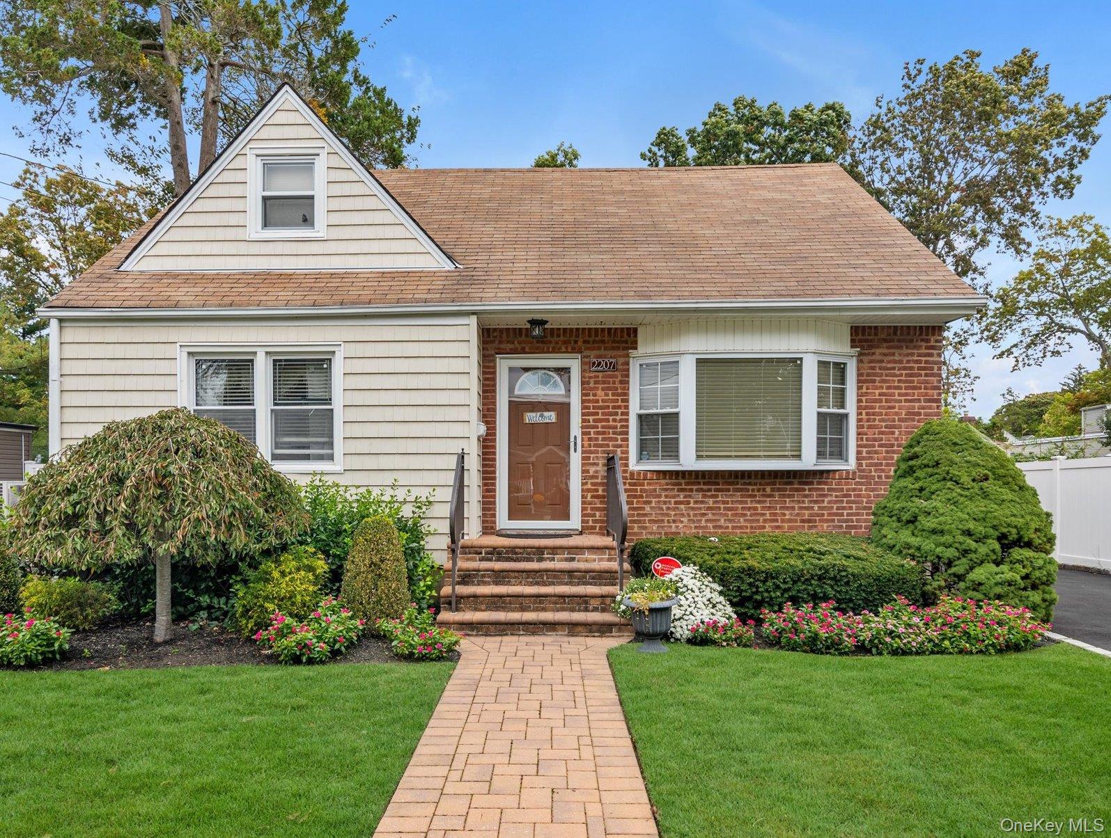 2207 Van Nostrand Avenue, Merrick, NY 11566