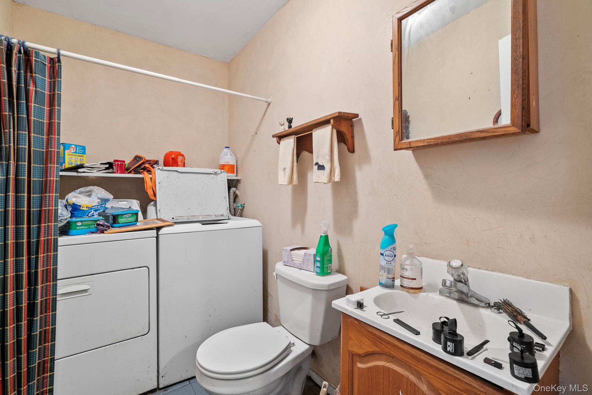 24 Russet Road, Poughkeepsie, NY 12601