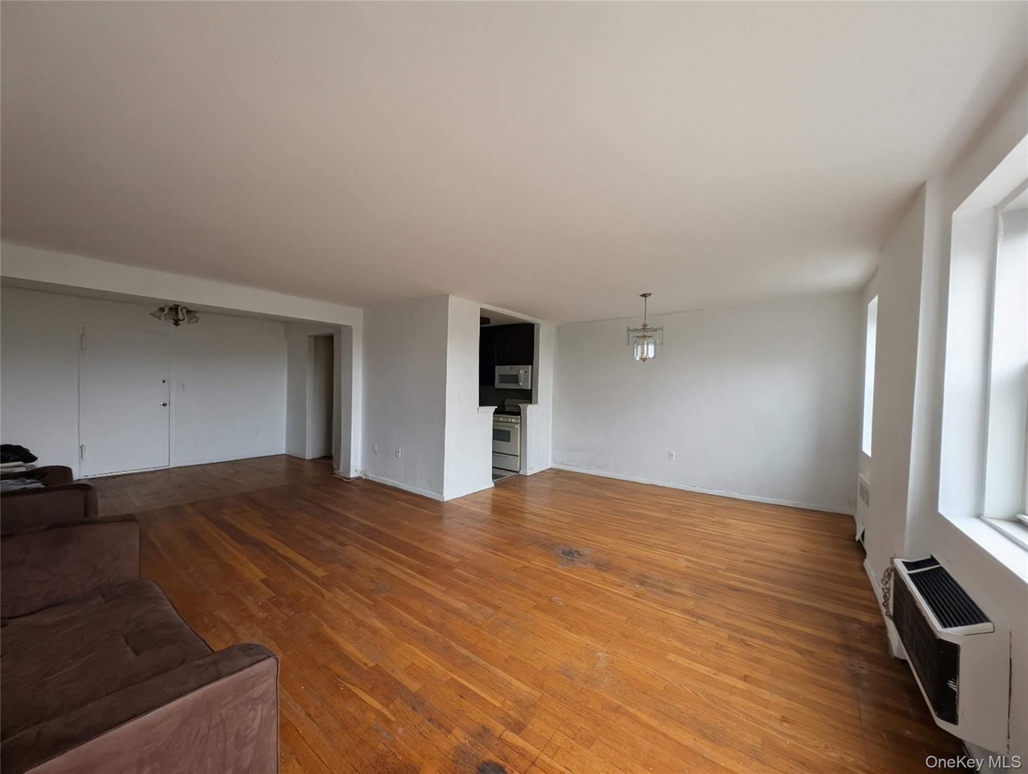 7 Balint Drive # 427, Yonkers, NY 10710