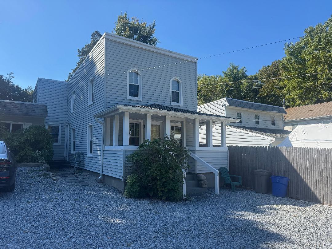 725 Park Avenue, Huntington, NY 11743