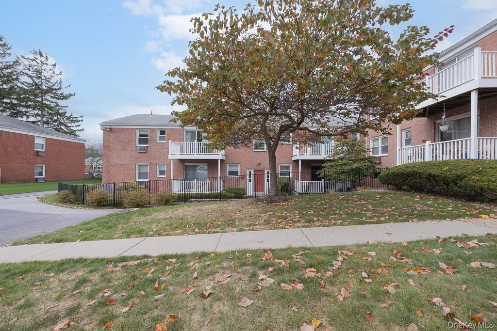 22 Bon Aire Circle # 1113, Suffern, NY 10901