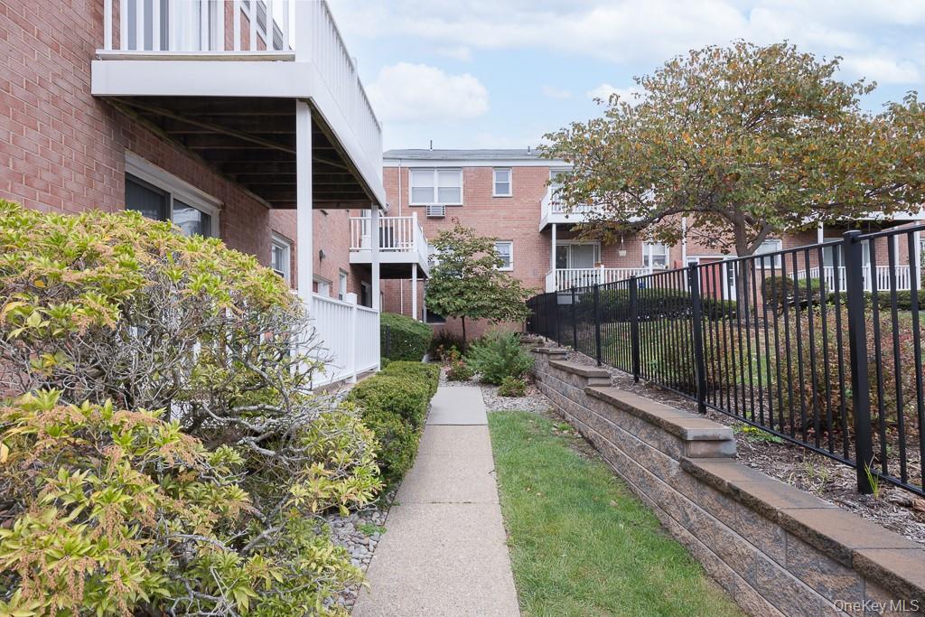 22 Bon Aire Circle # 1113, Suffern, NY 10901