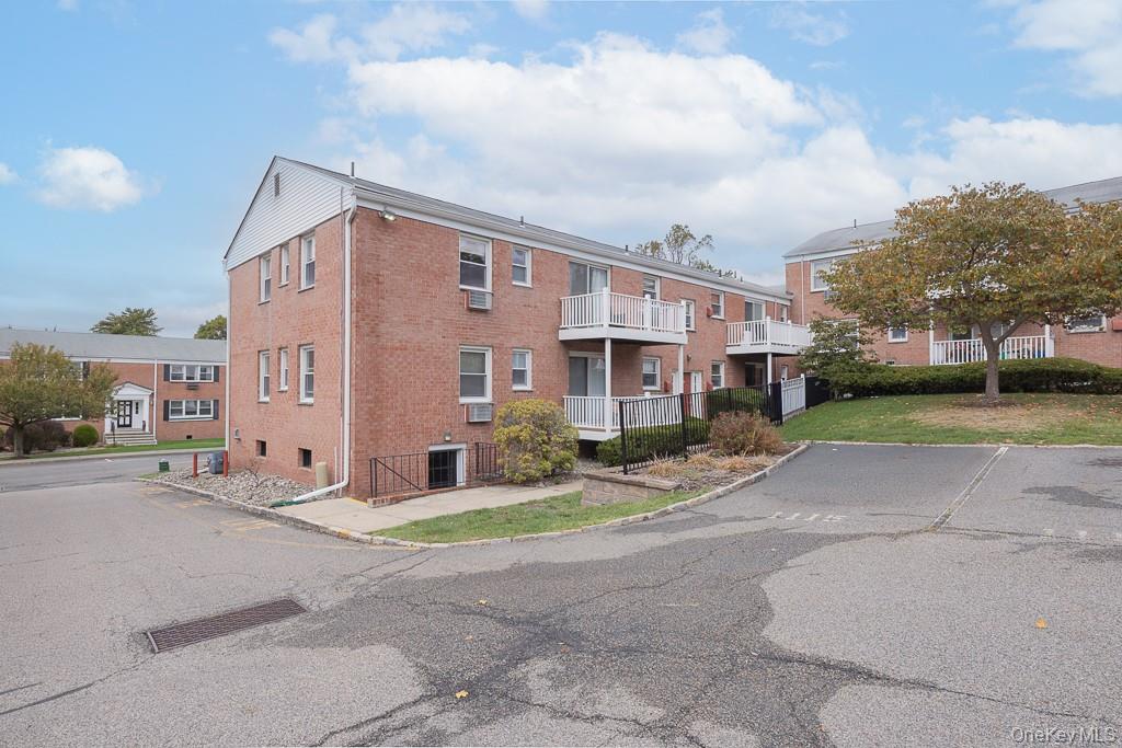 22 Bon Aire Circle # 1113, Suffern, NY 10901