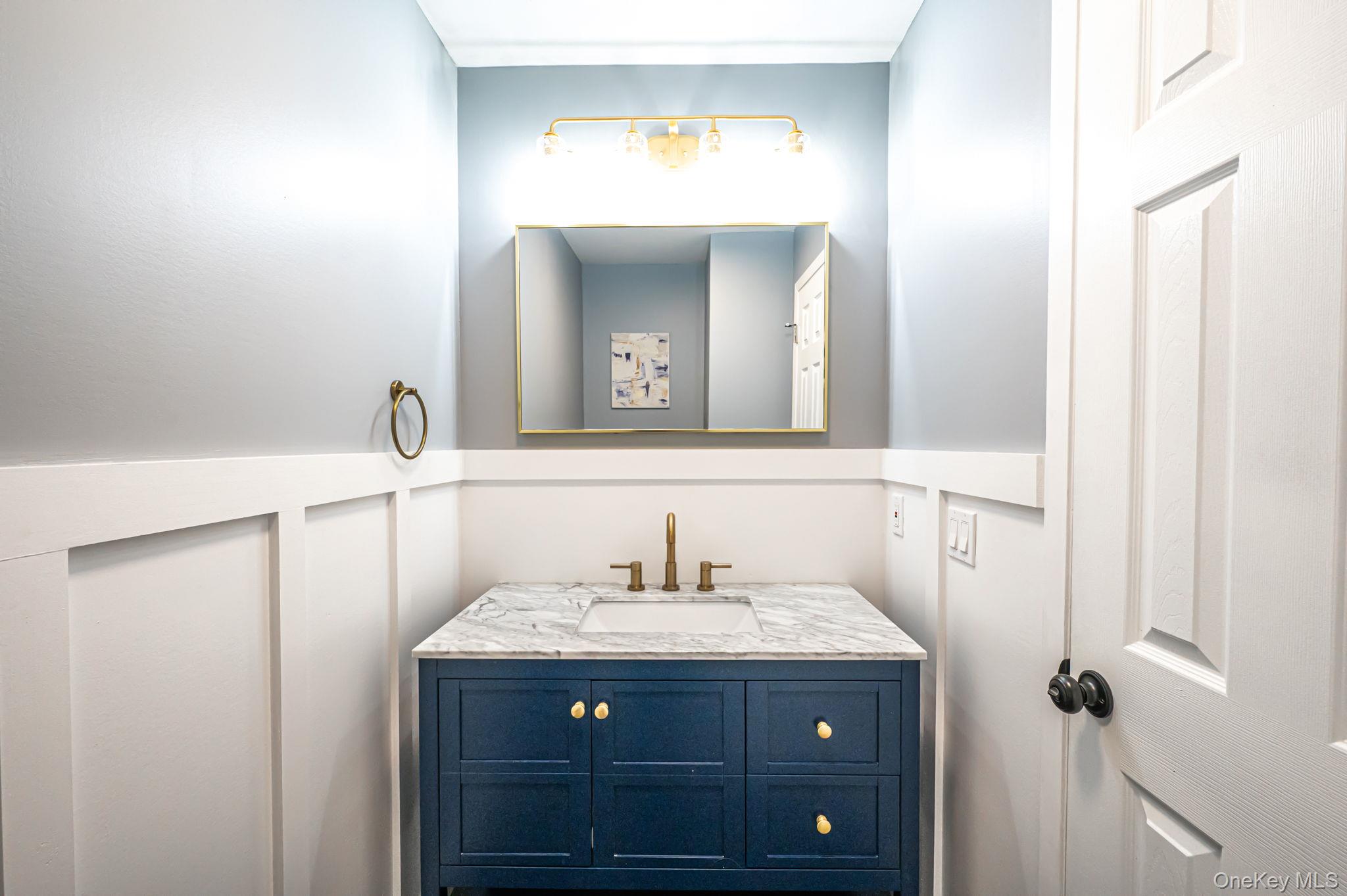 4 Lehigh Drive, Smithtown, NY 11787