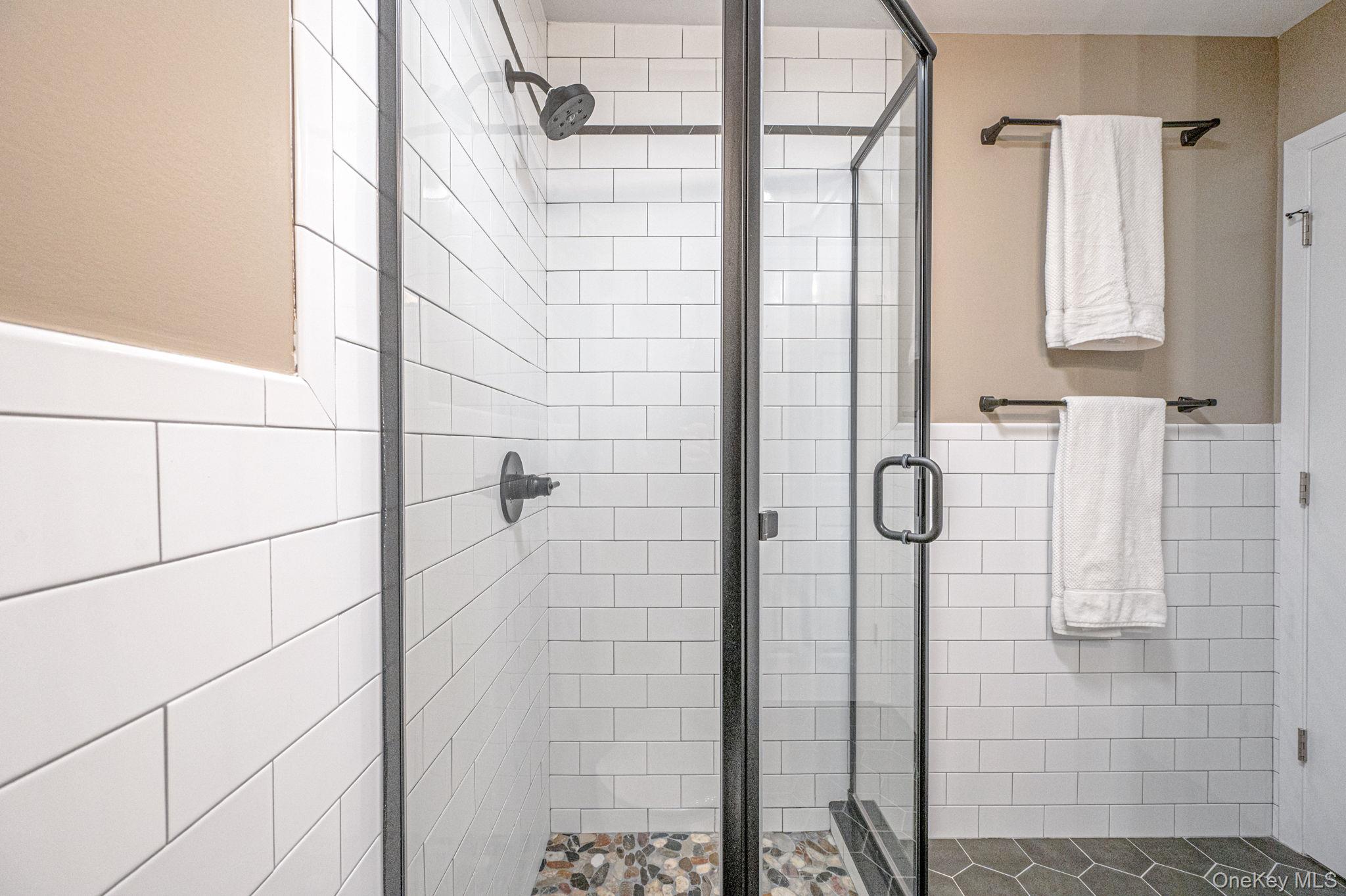 4 Lehigh Drive, Smithtown, NY 11787