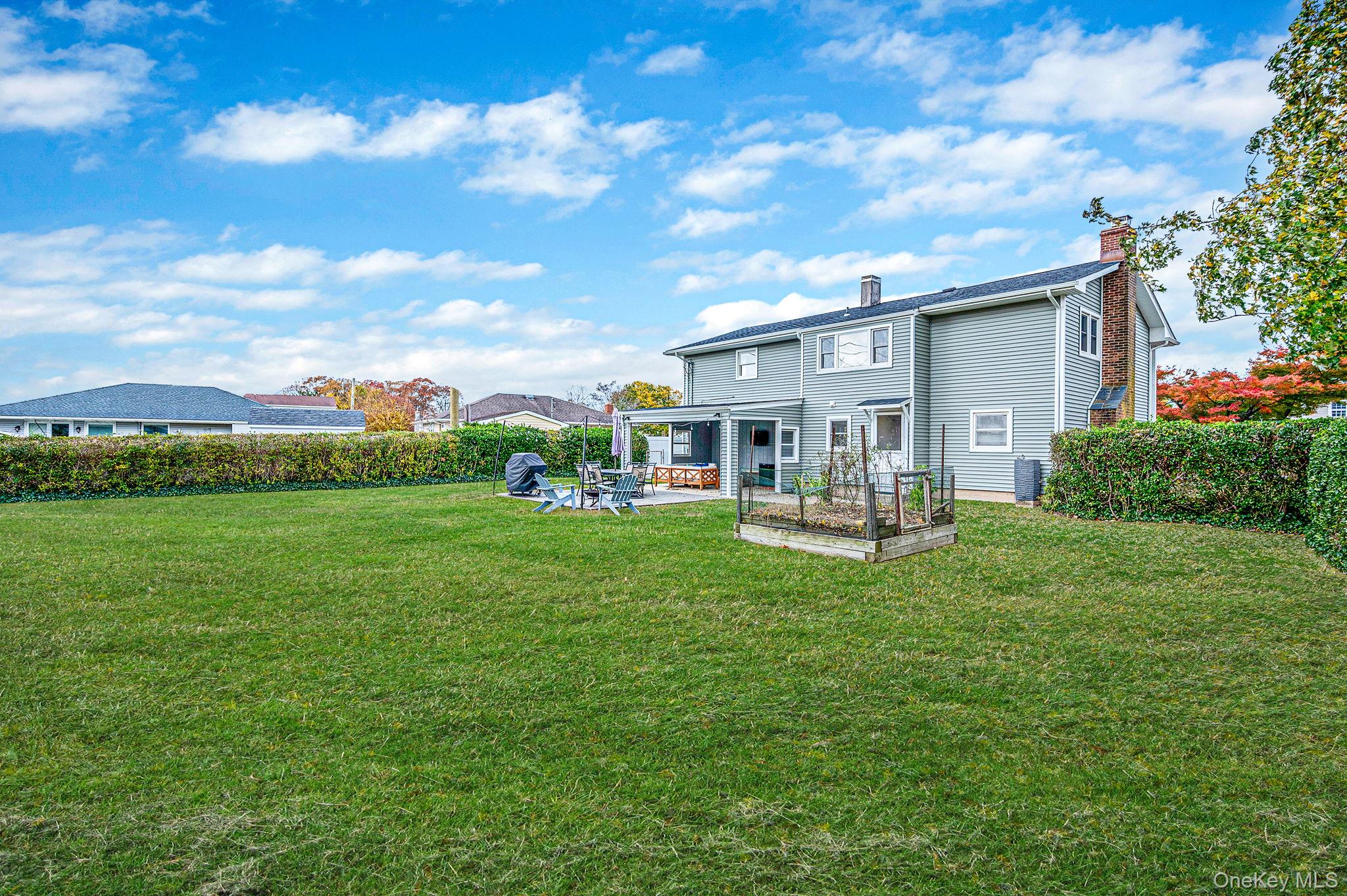 4 Lehigh Drive, Smithtown, NY 11787